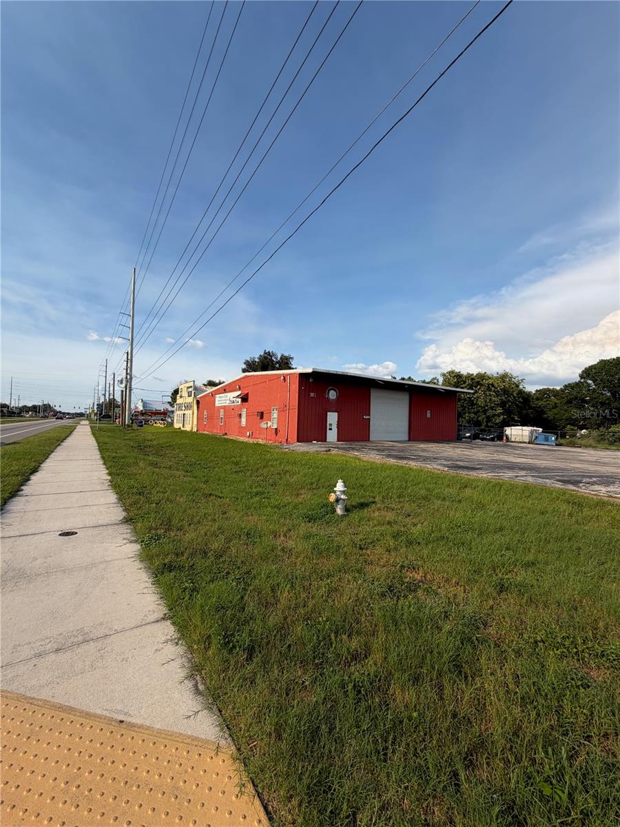 301 US HIGHWAY 17 92 N