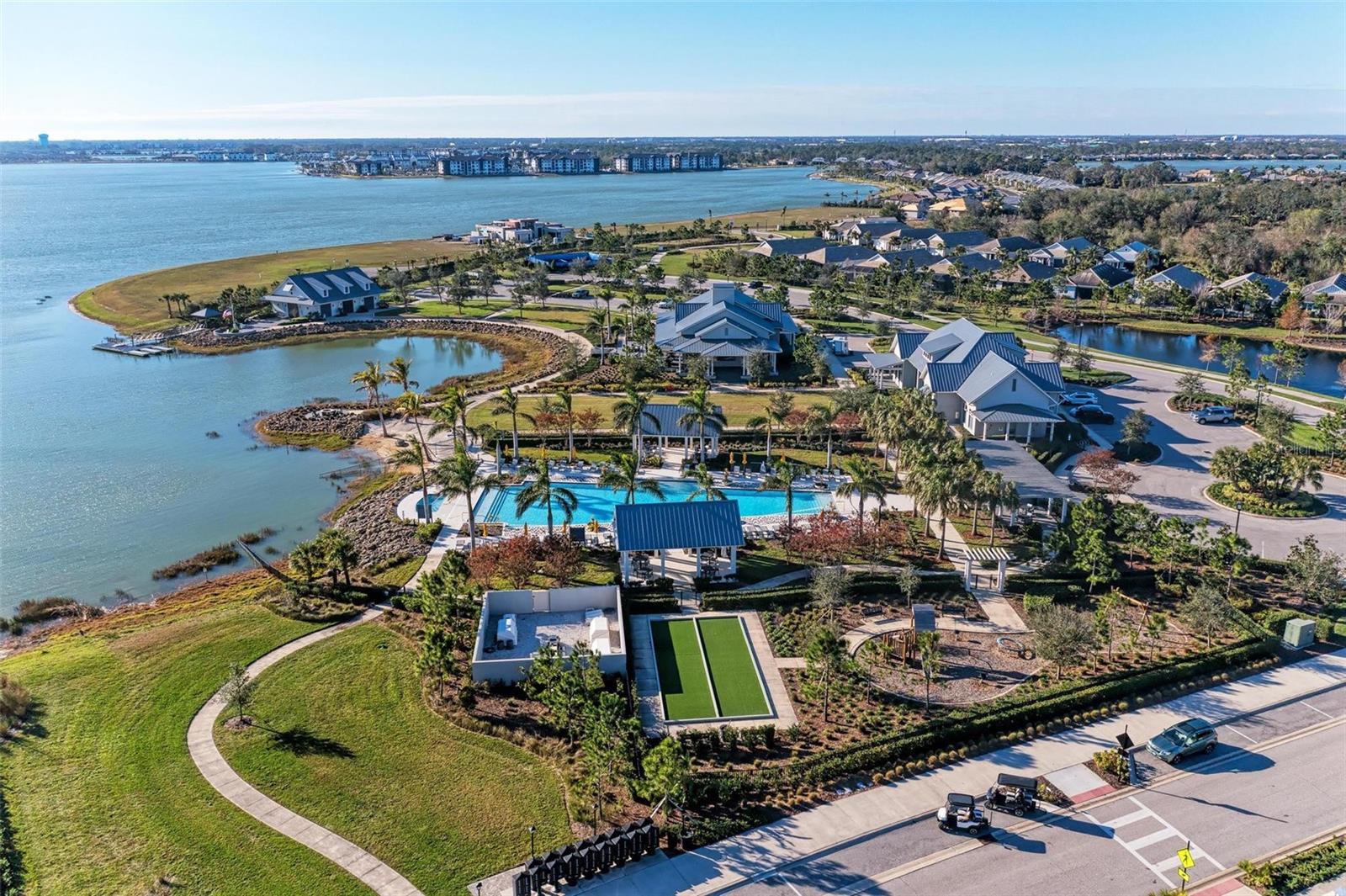 995 WATERLINE COURT