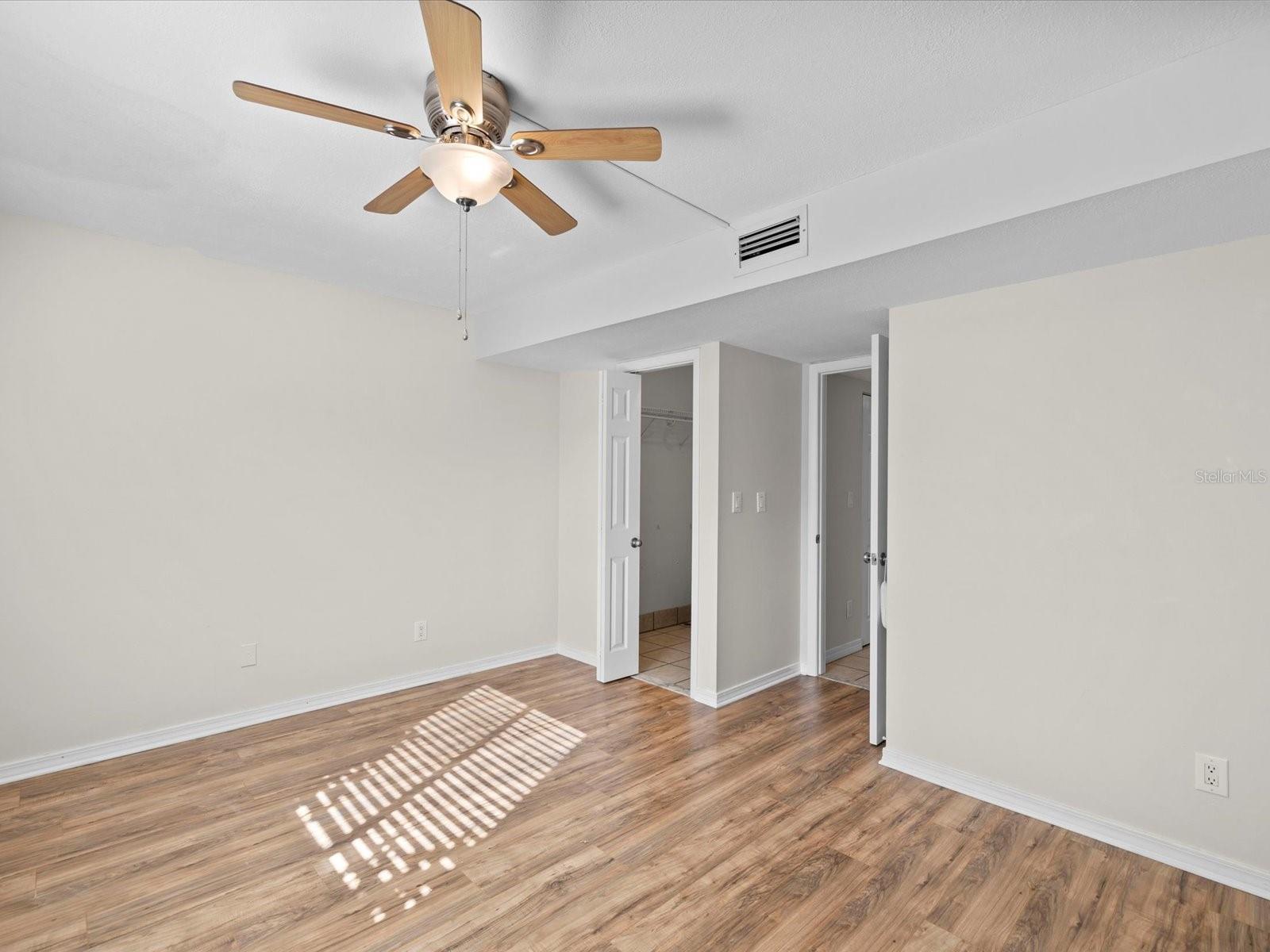 OAKS OF NORTHWOOD CONDO - Residential