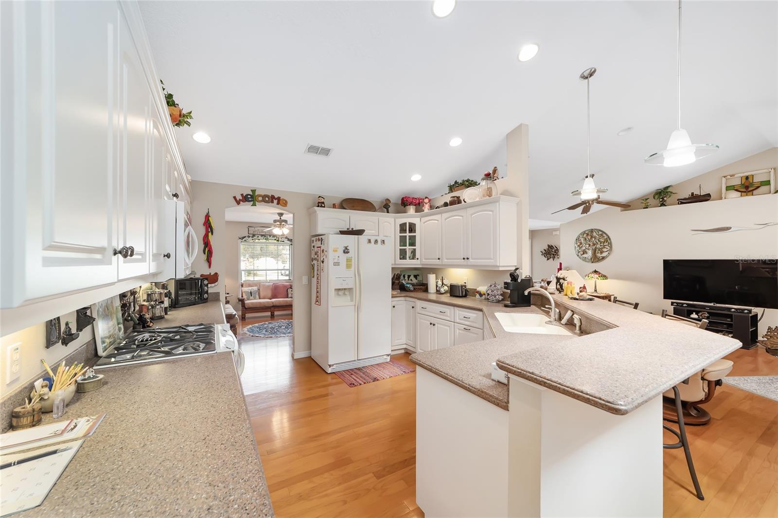 HUNTERS RDG - Residential