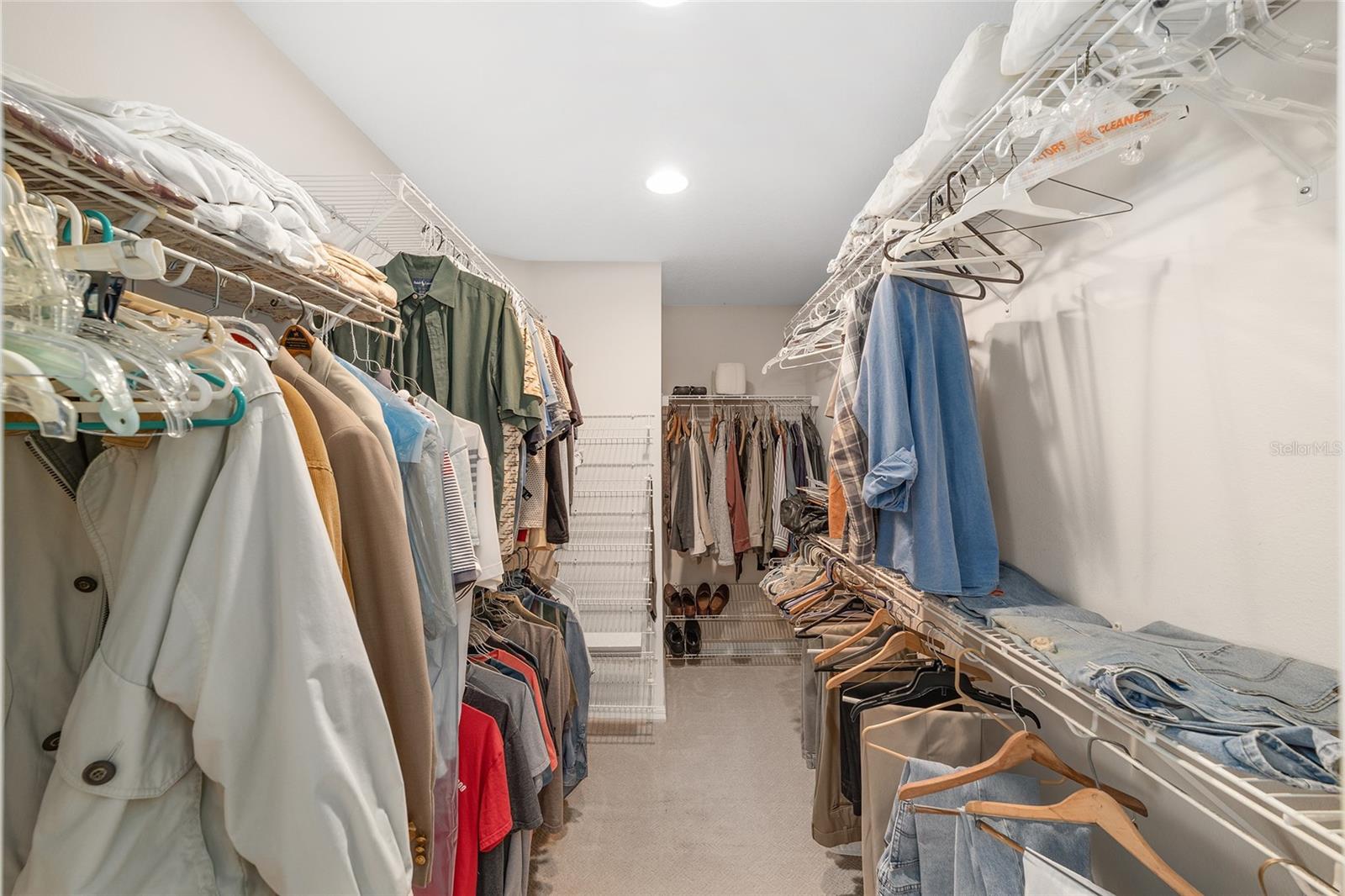 HUNTERS RDG - Residential