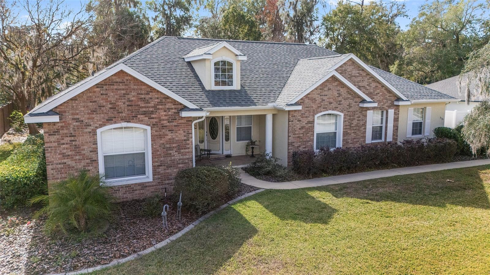 HUNTERS RDG - Residential