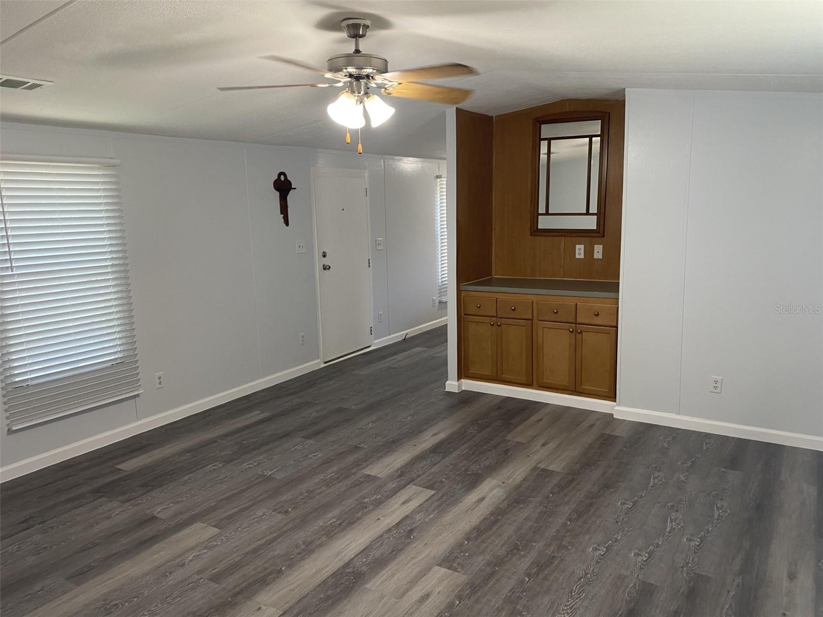 1604 VINTAGE STREET