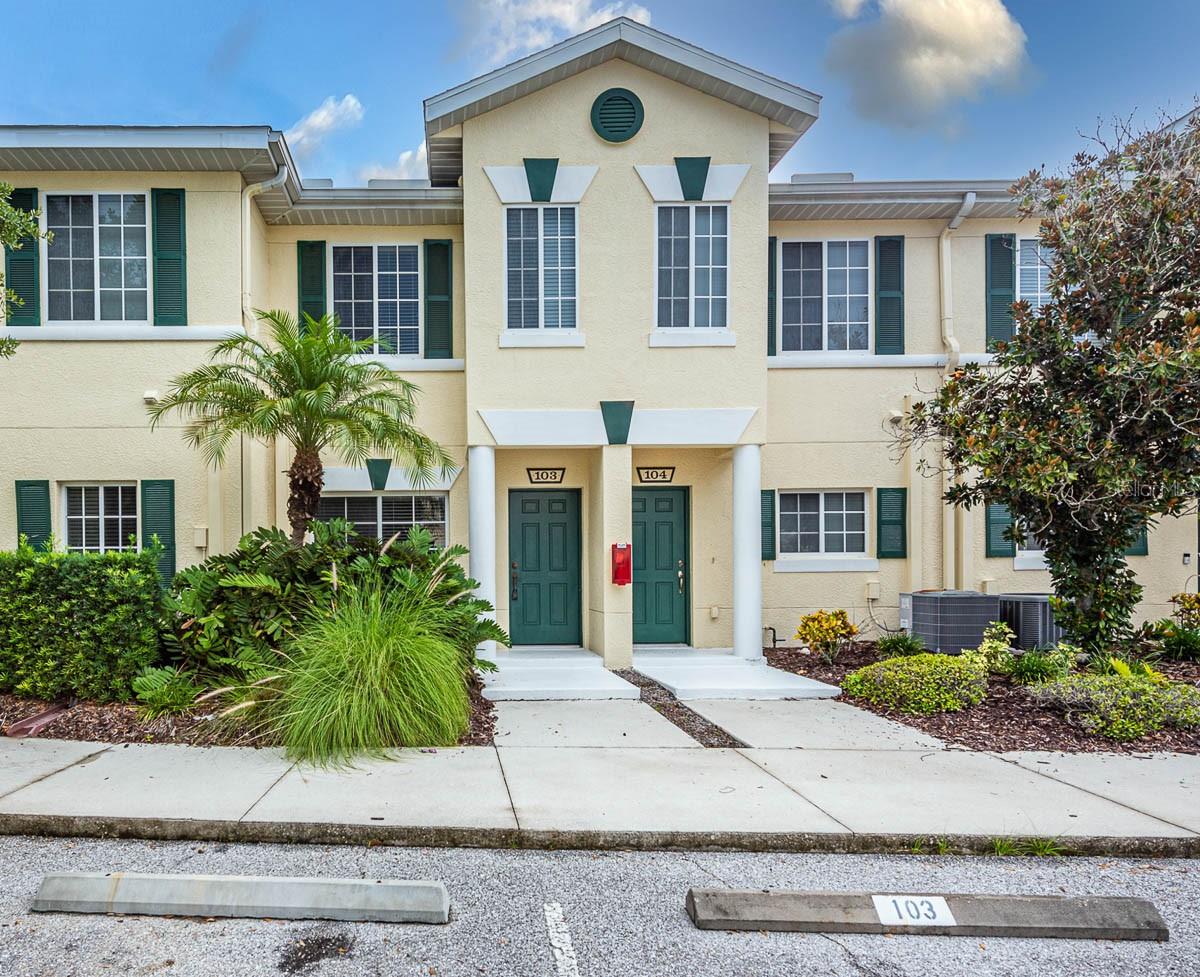 THE TWNHMS AT LIGHTHOUSE COVE I - Residential
