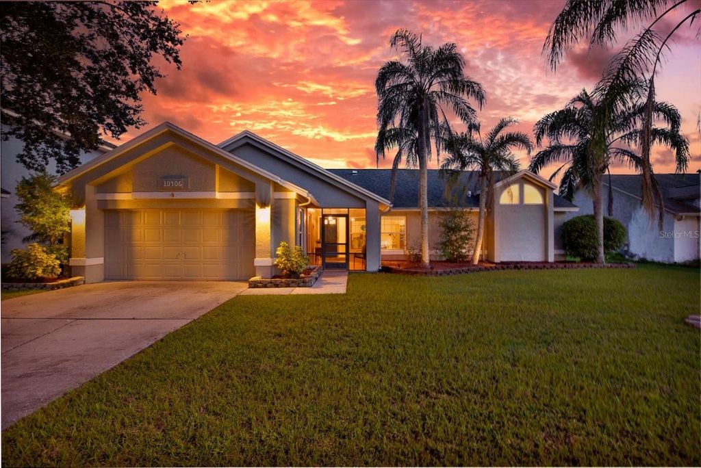 Photo of 10406 Crestfield Drive, Riverview, FL 33569 (MLS # TB8423302)