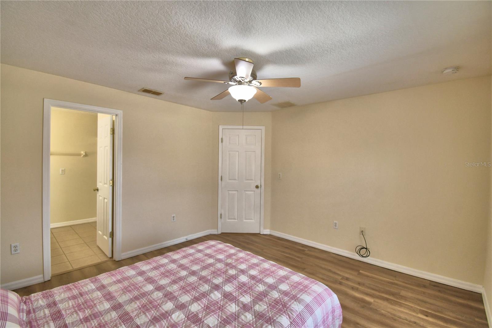 LAKE WILSON PRESERVE - Residential