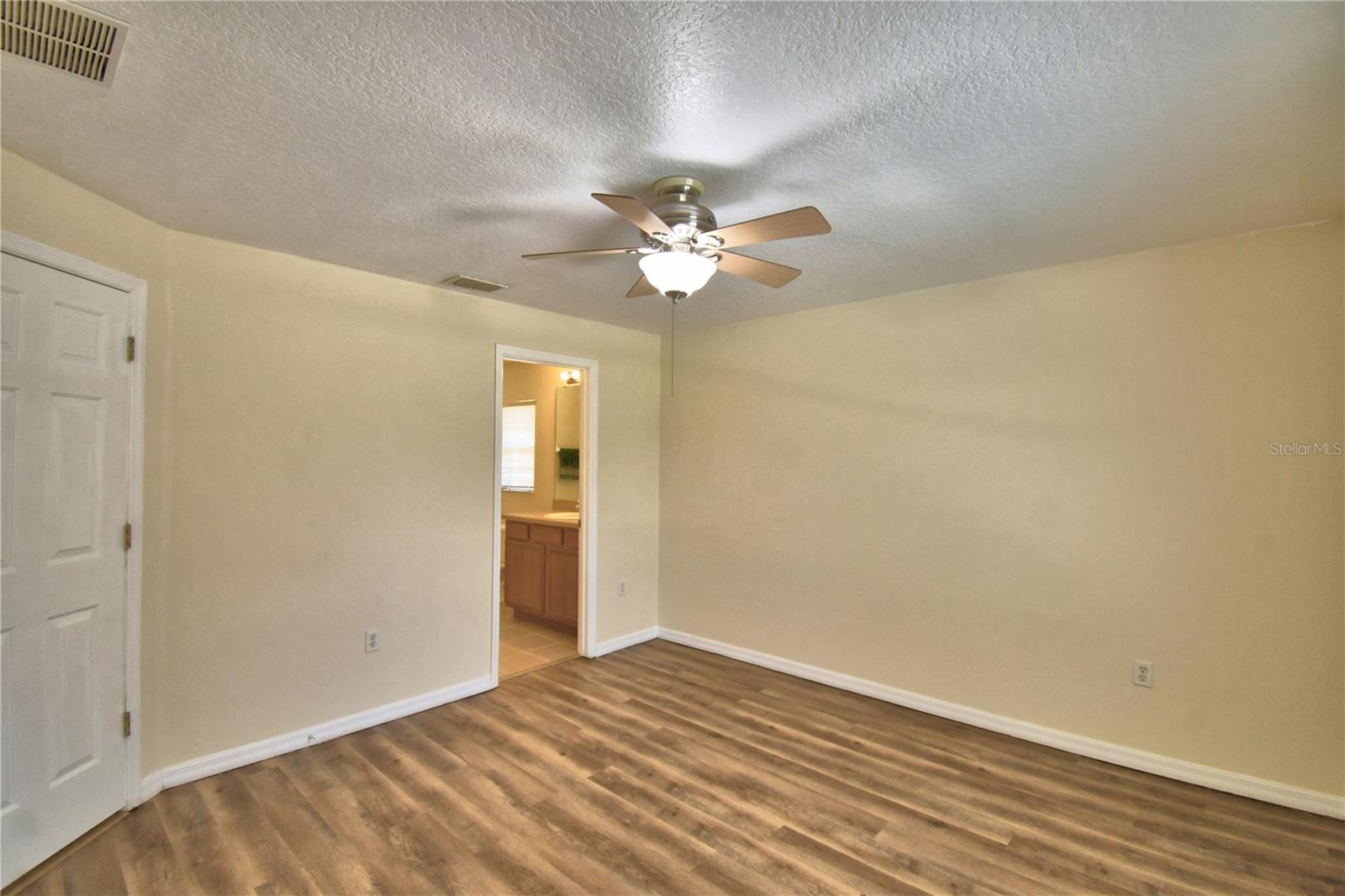 LAKE WILSON PRESERVE - Residential