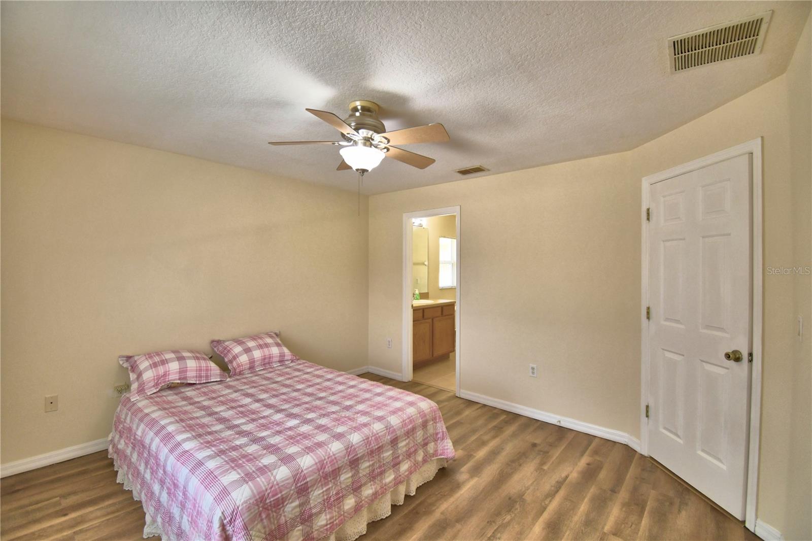 LAKE WILSON PRESERVE - Residential