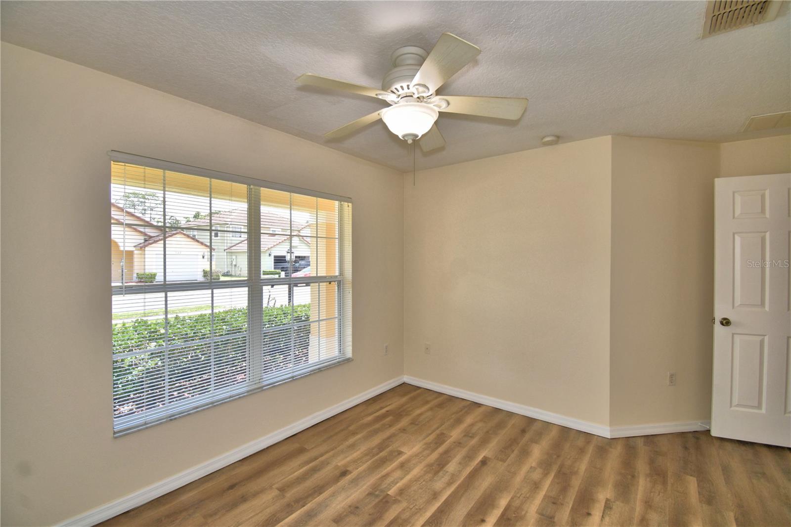 LAKE WILSON PRESERVE - Residential