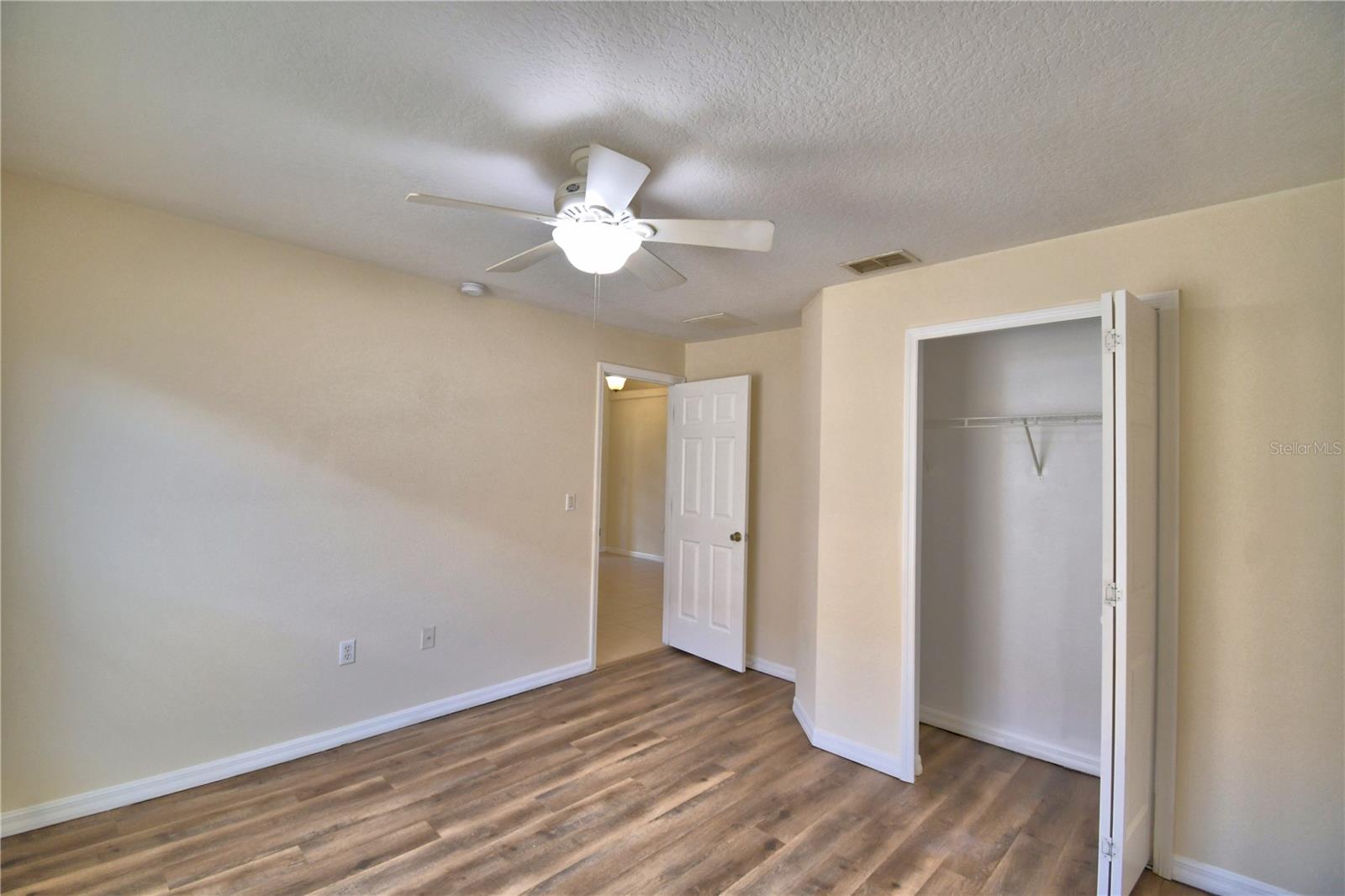 LAKE WILSON PRESERVE - Residential