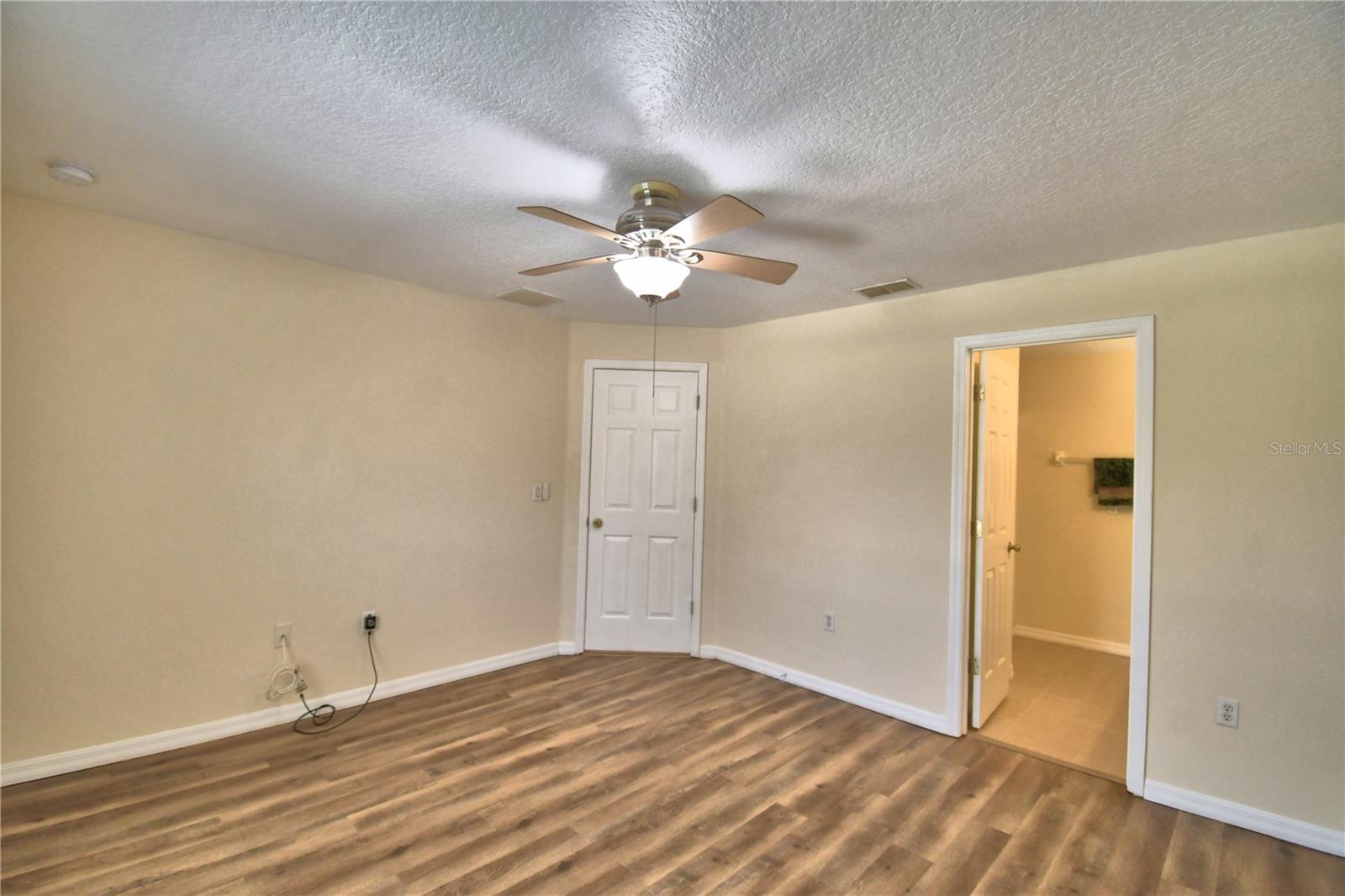 LAKE WILSON PRESERVE - Residential