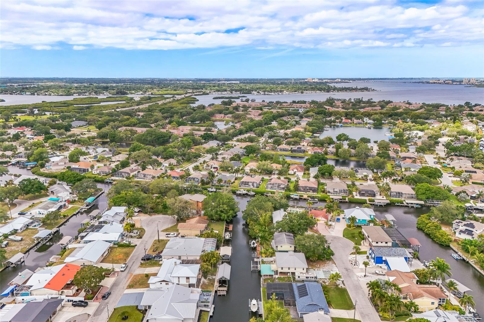 RIVERDALE - Residential