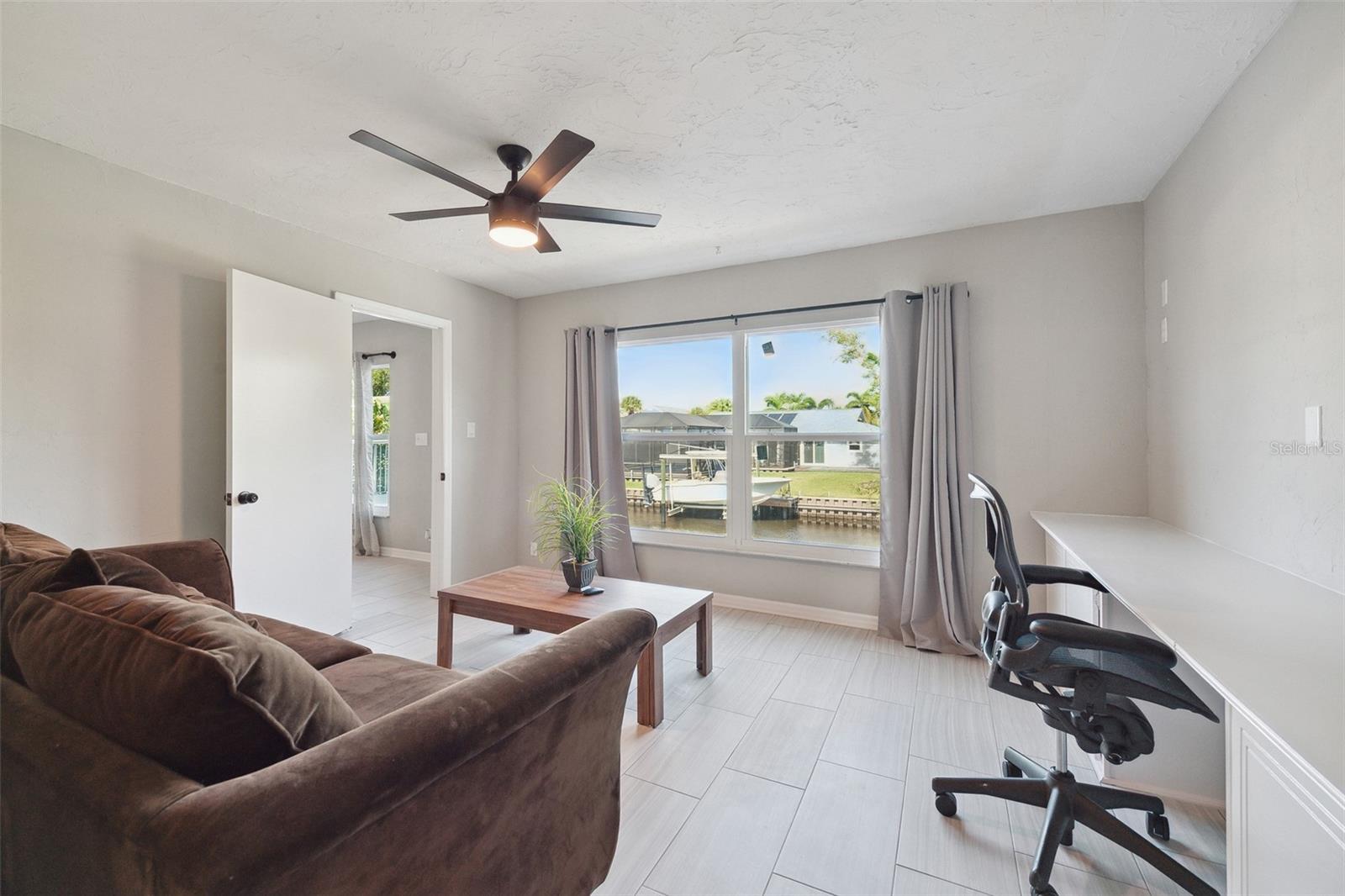 RIVERDALE - Residential