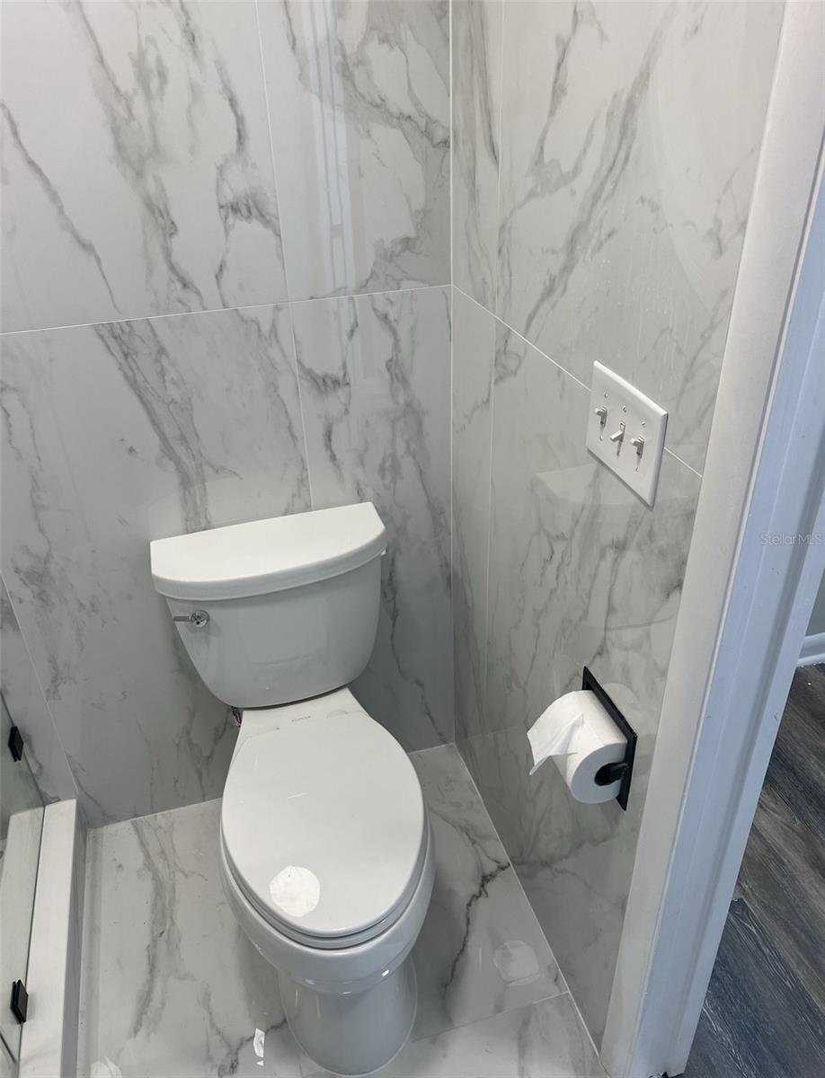 RIVERDALE - Residential