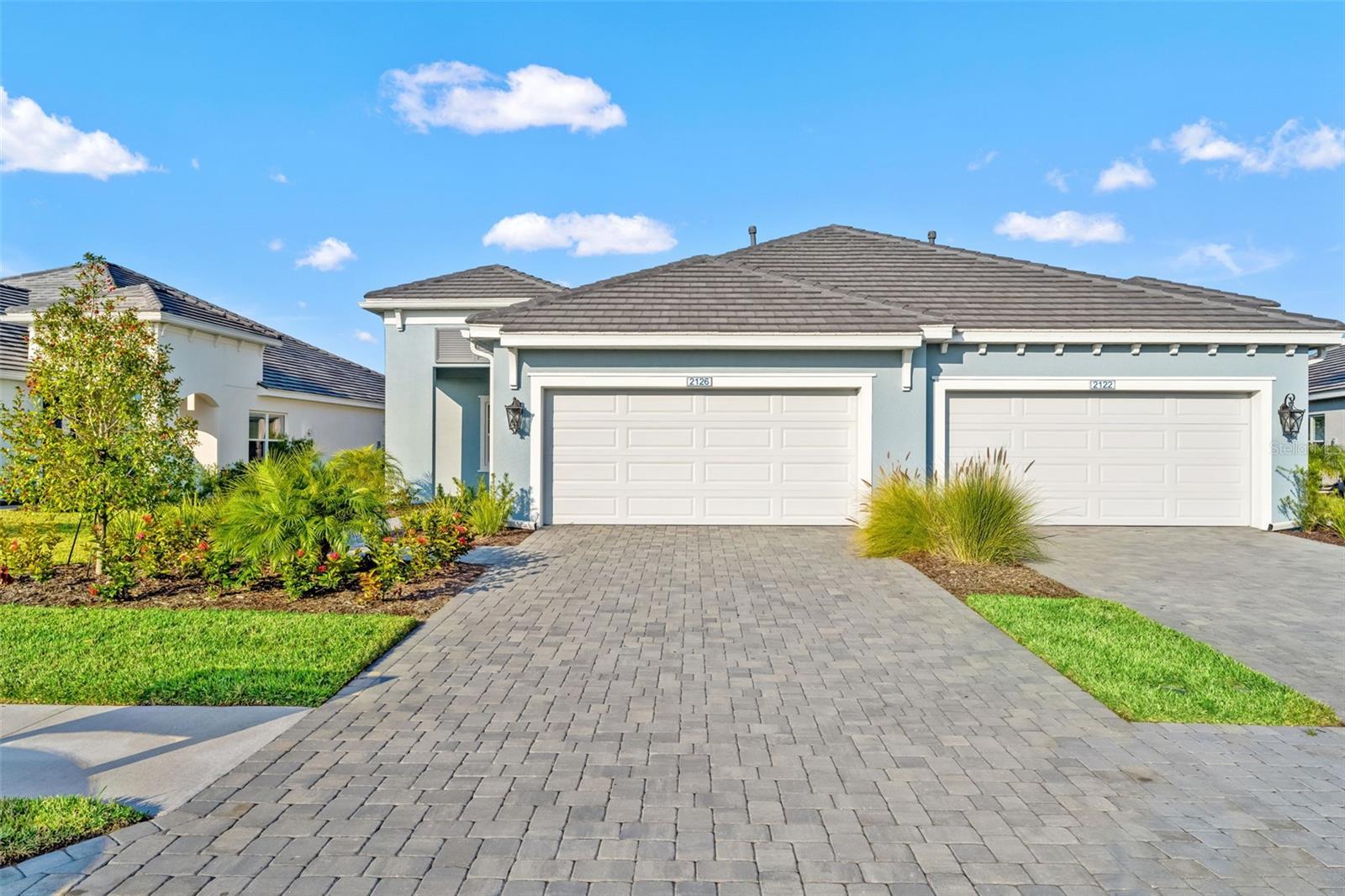 PALM GROVE AT LAKEWOOD RANCH - Residential