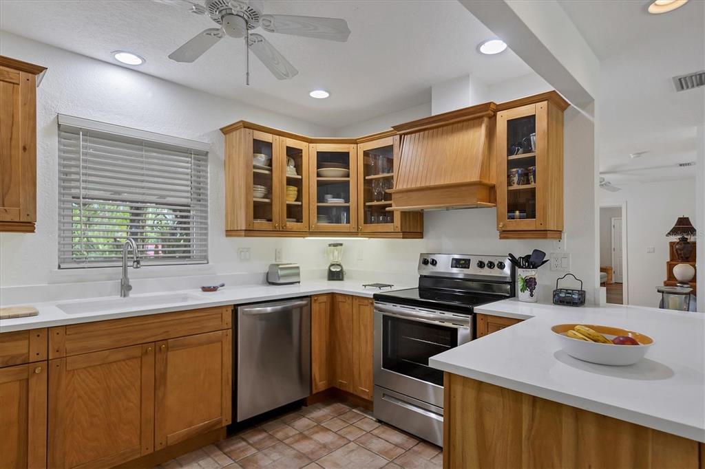 ISLAND CEDARS - Residential