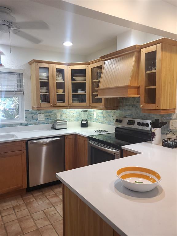 ISLAND CEDARS - Residential