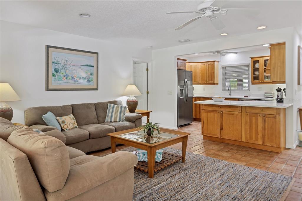 ISLAND CEDARS - Residential