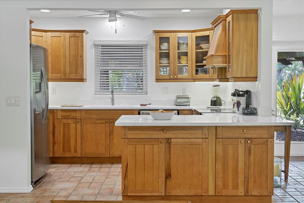 ISLAND CEDARS - Residential