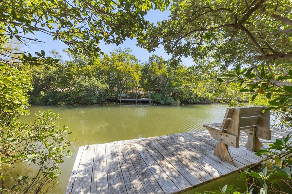 ISLAND CEDARS - Residential