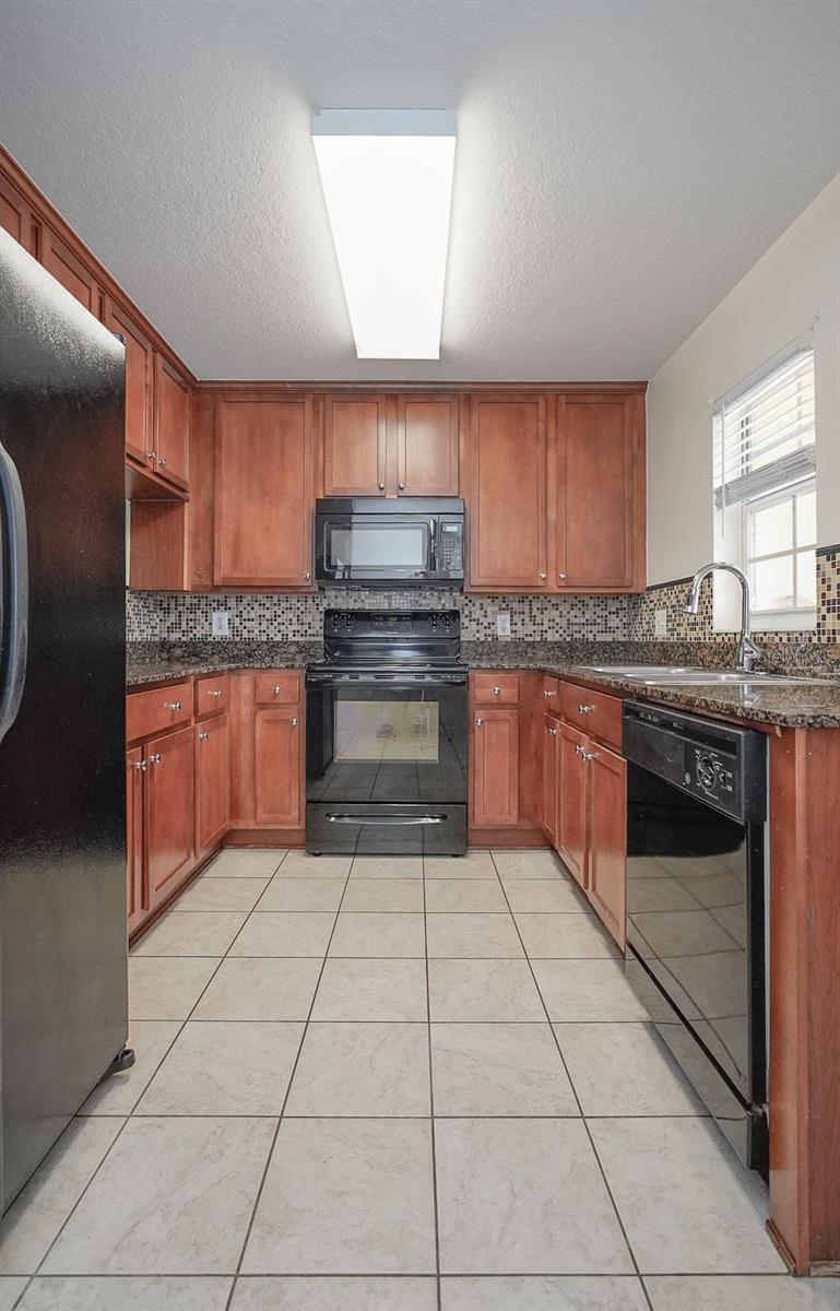 COQUINA KEY TWNHMS - Residential