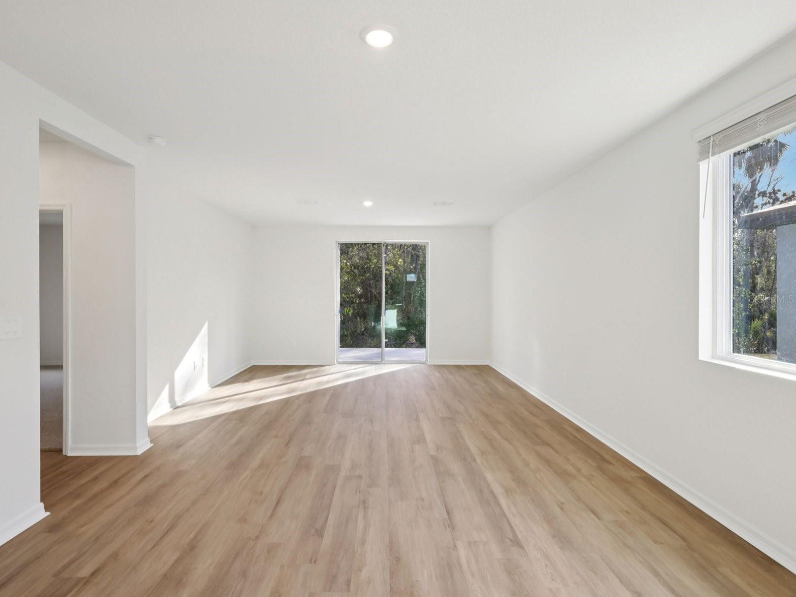 BENTON HILLS - Residential