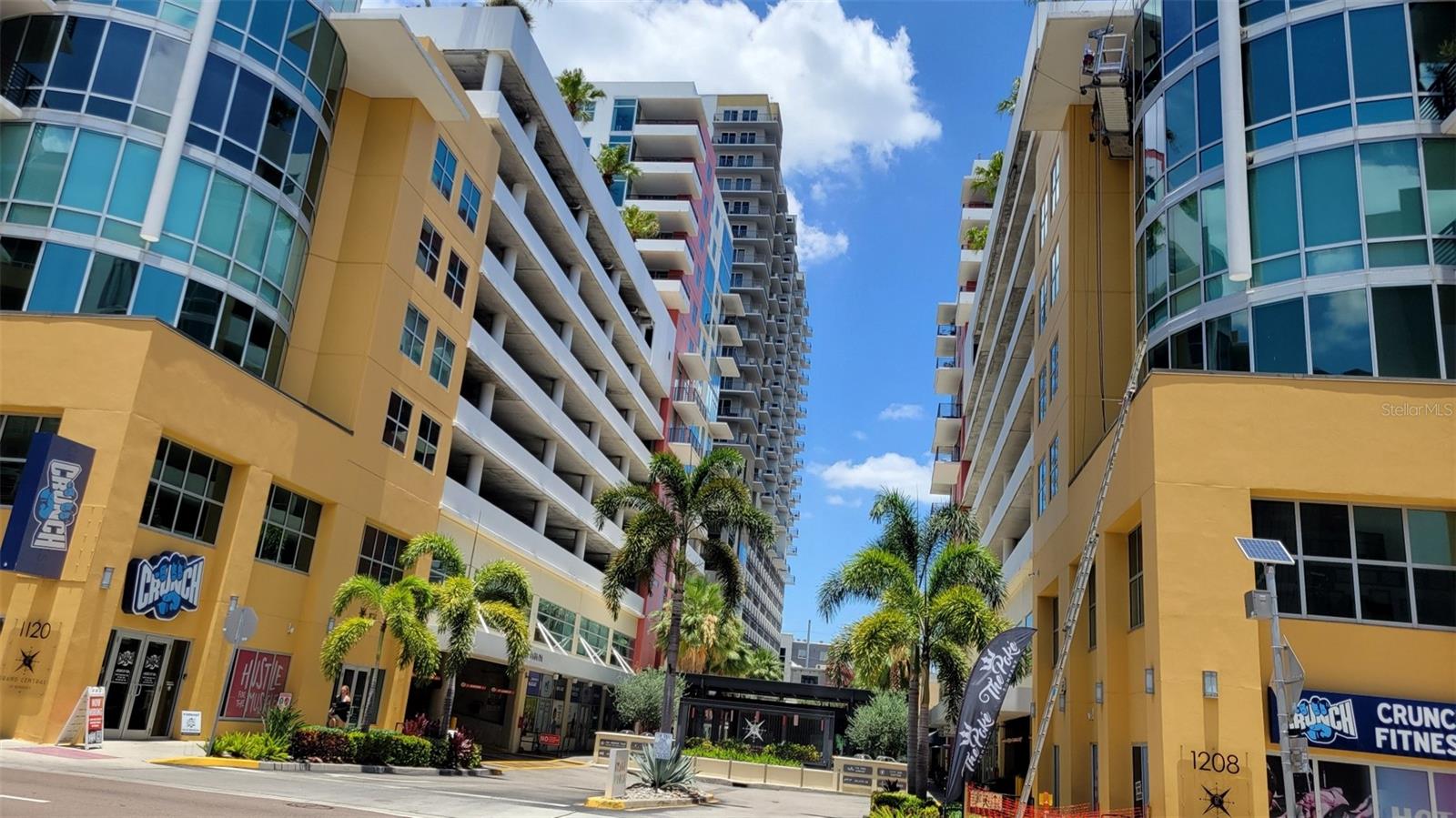 GRAND CENTRAL AT KENNEDY RESID - Residential