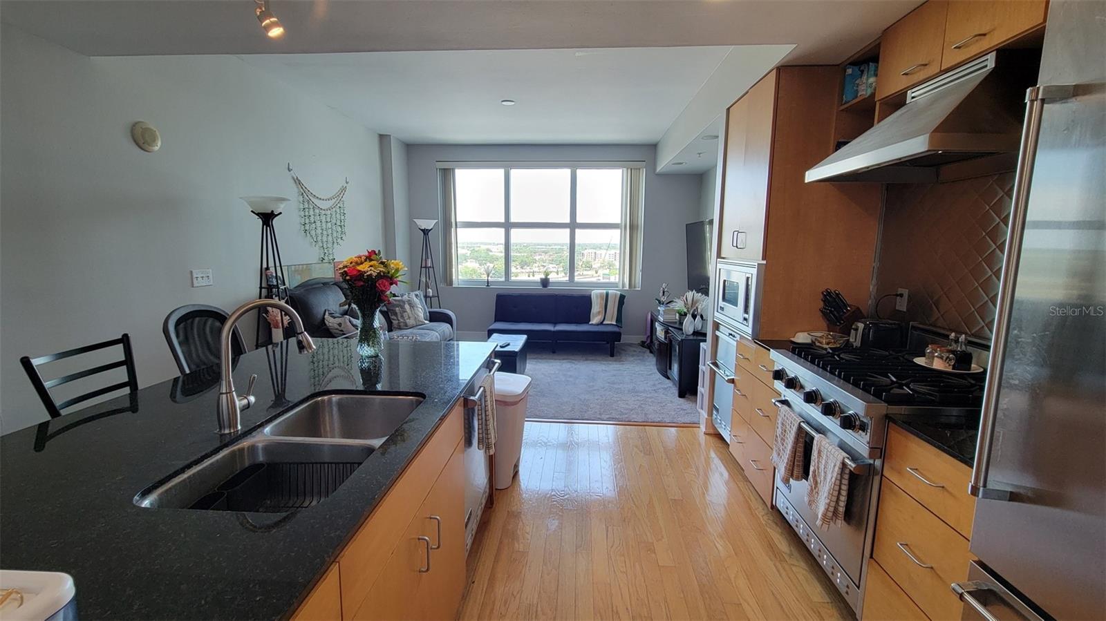 GRAND CENTRAL AT KENNEDY RESID - Residential