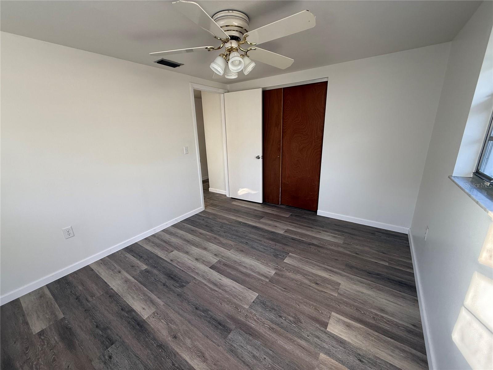 ZEPHYR BREEZE SUB - Residential Lease