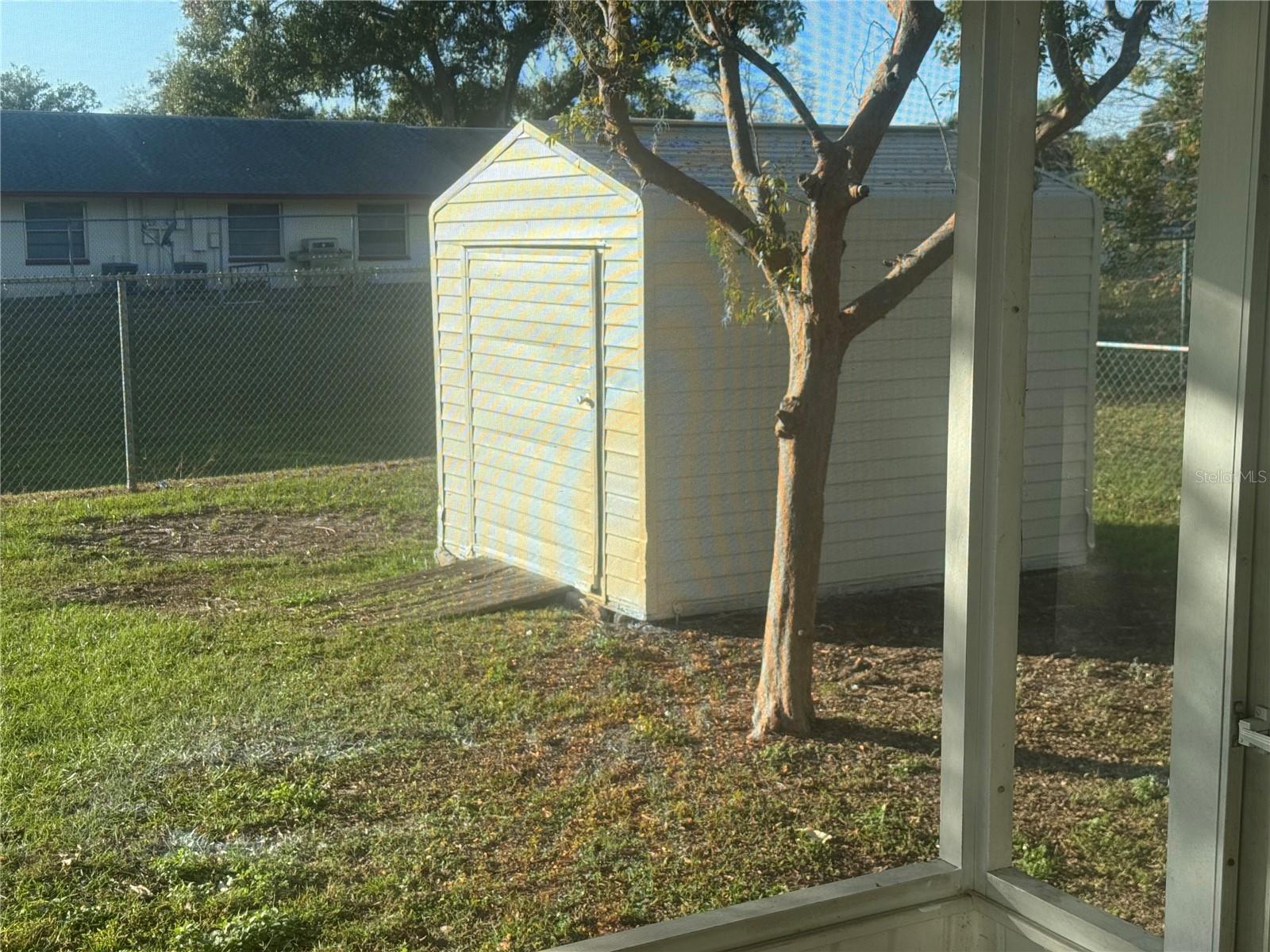 ZEPHYR BREEZE SUB - Residential Lease