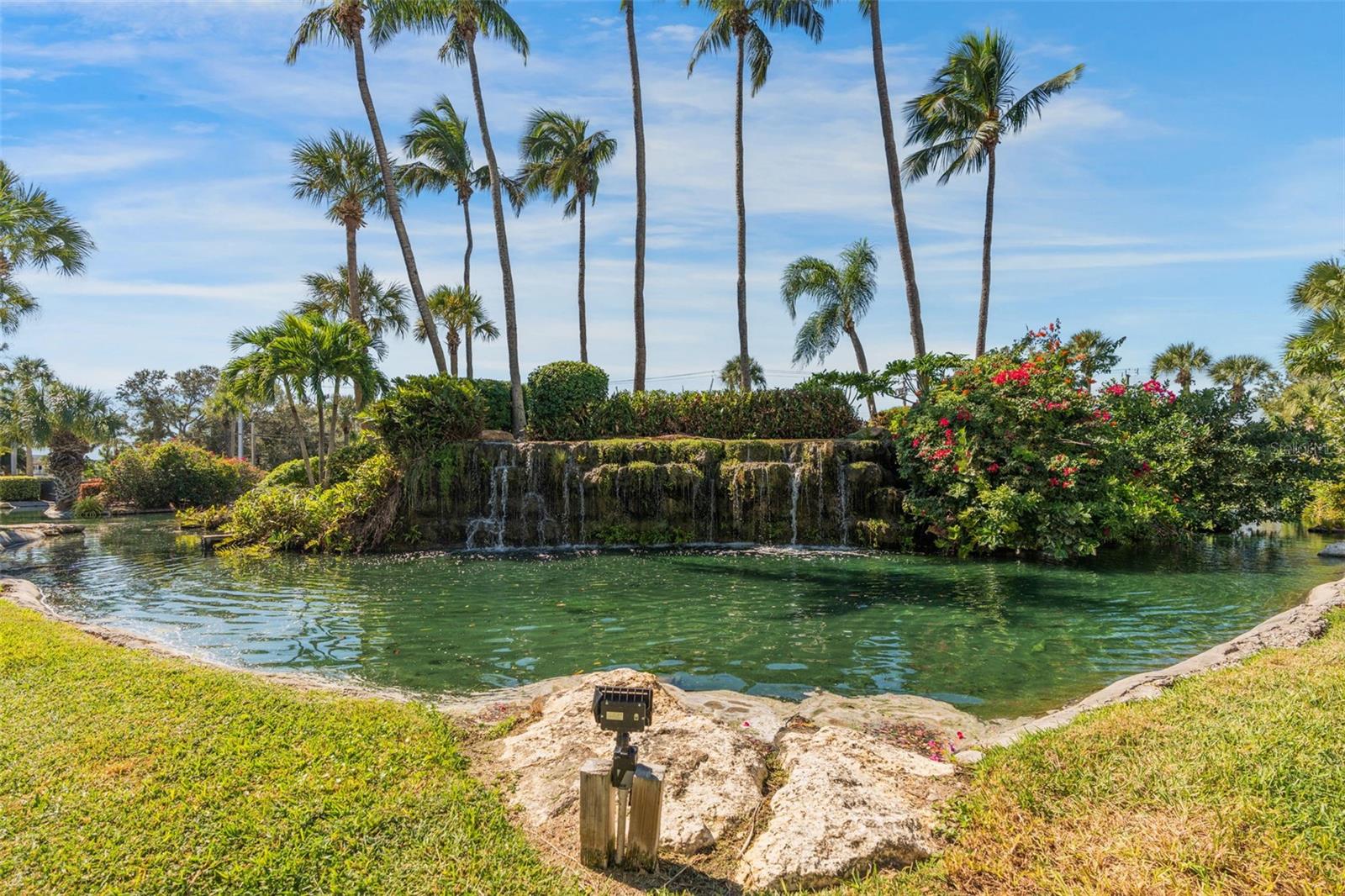 HARBOR TOWERS Y & R - Residential