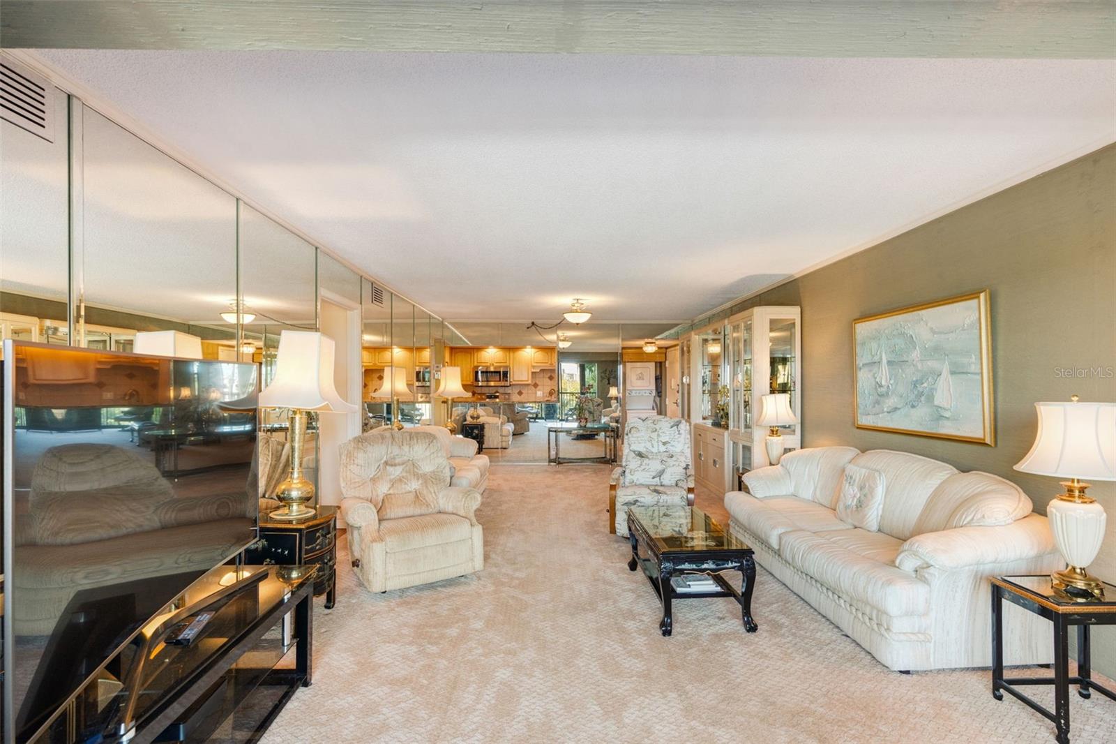 HARBOR TOWERS Y & R - Residential