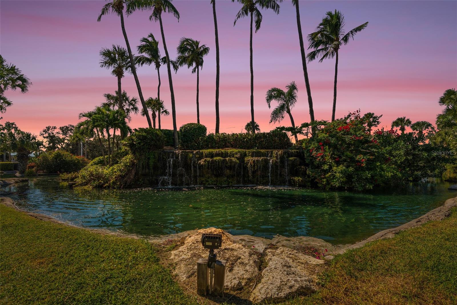 HARBOR TOWERS Y & R - Residential