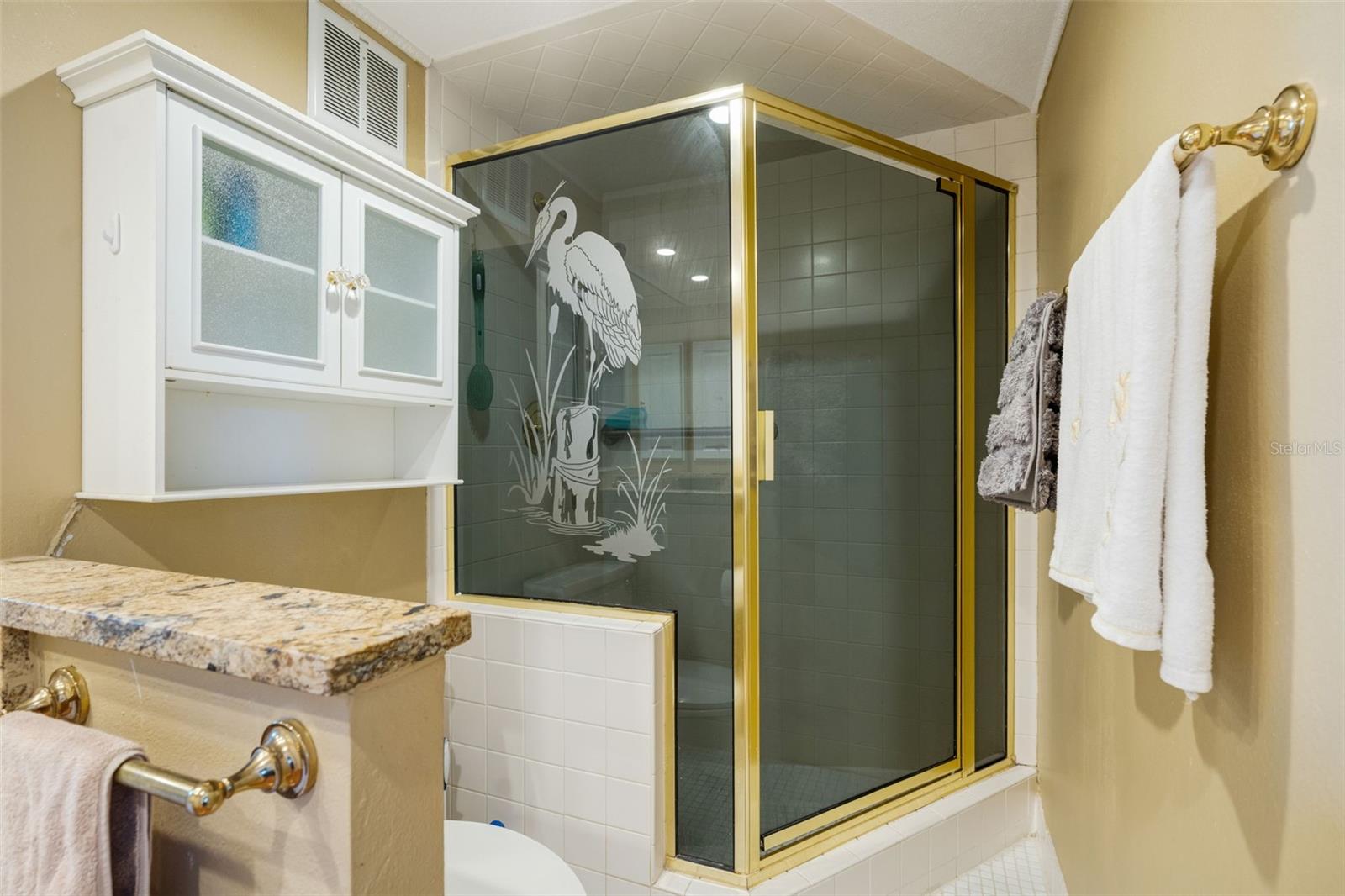 HARBOR TOWERS Y & R - Residential