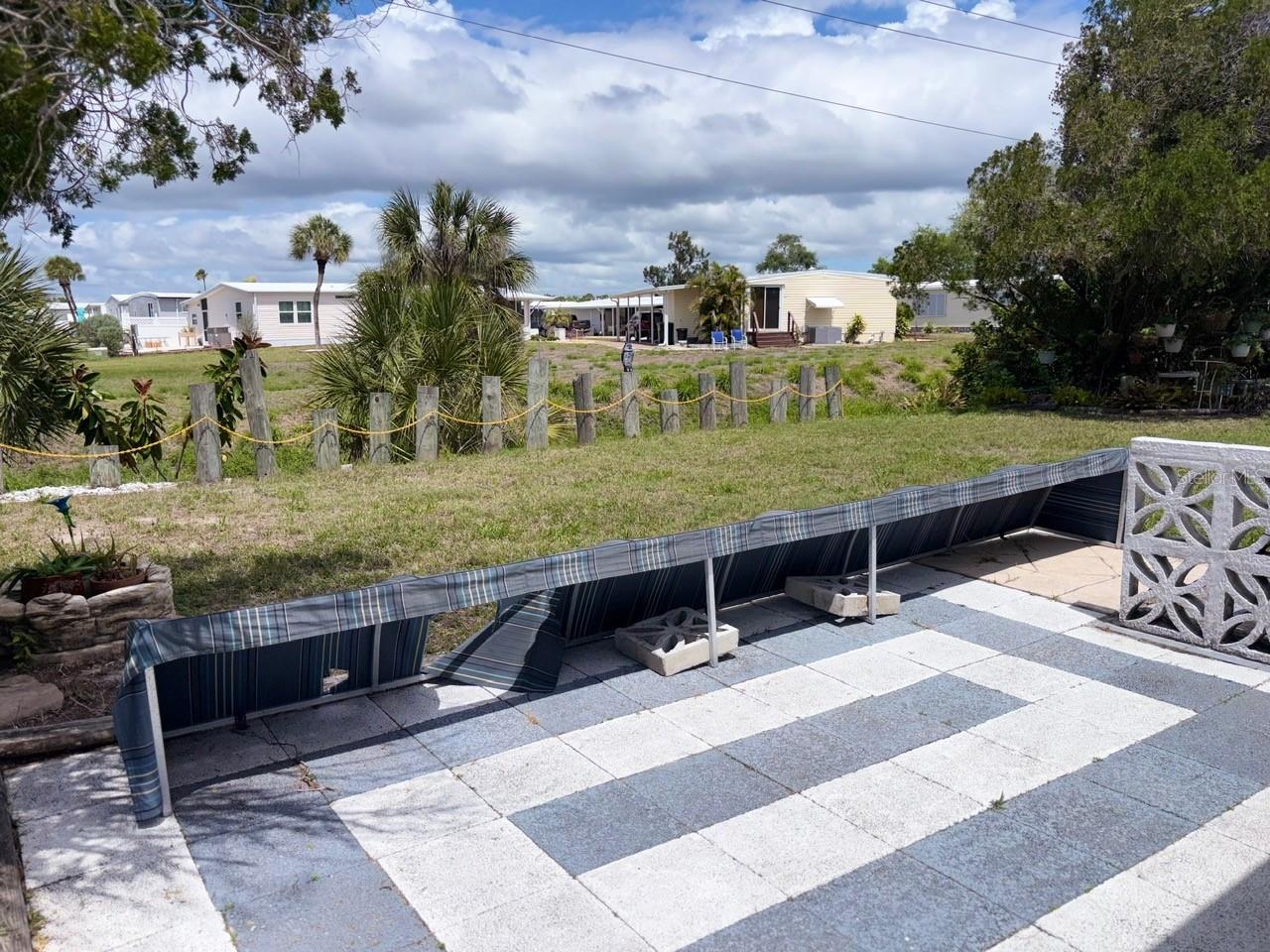 VENICE ISLE - Residential