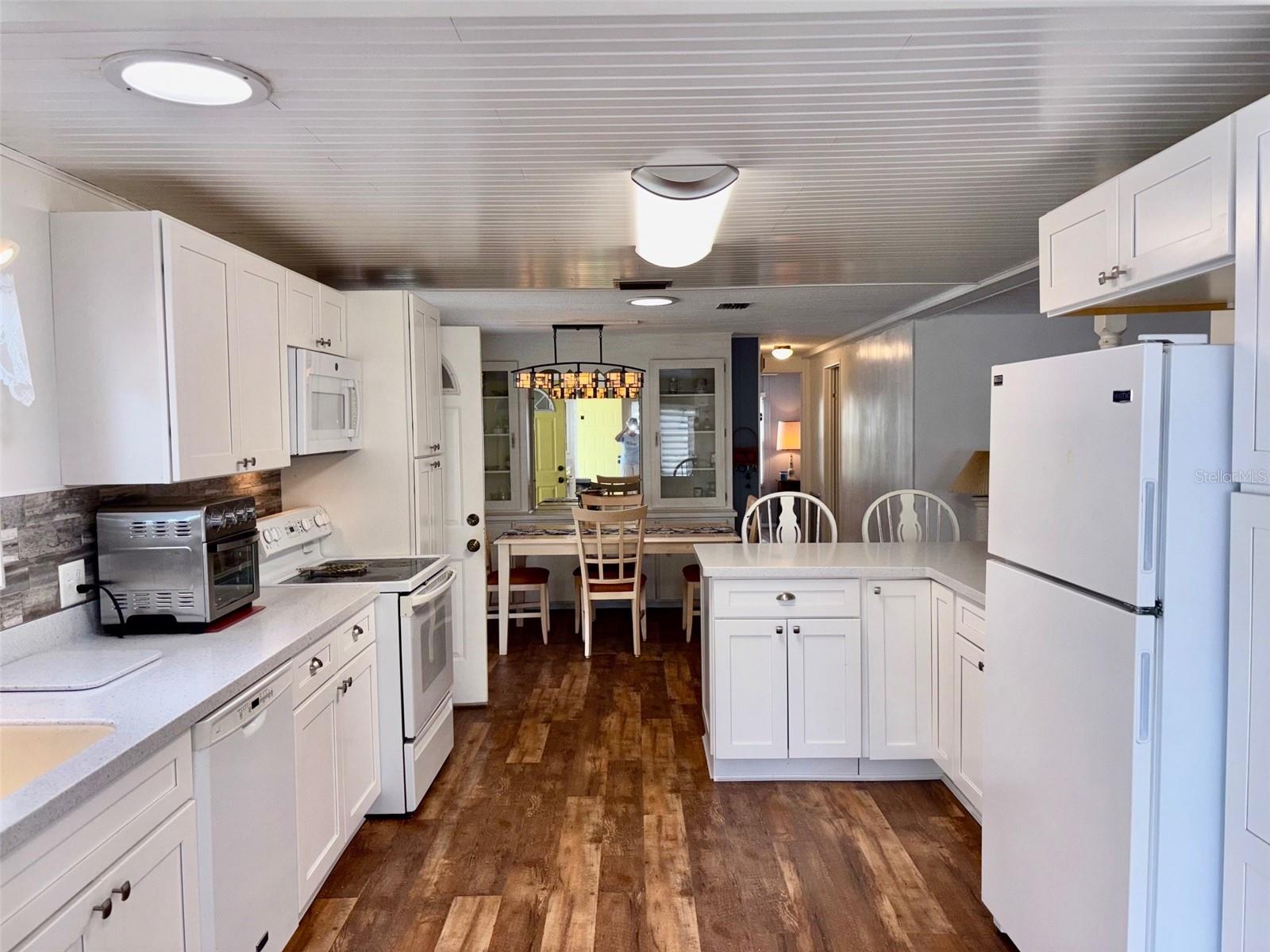 VENICE ISLE - Residential