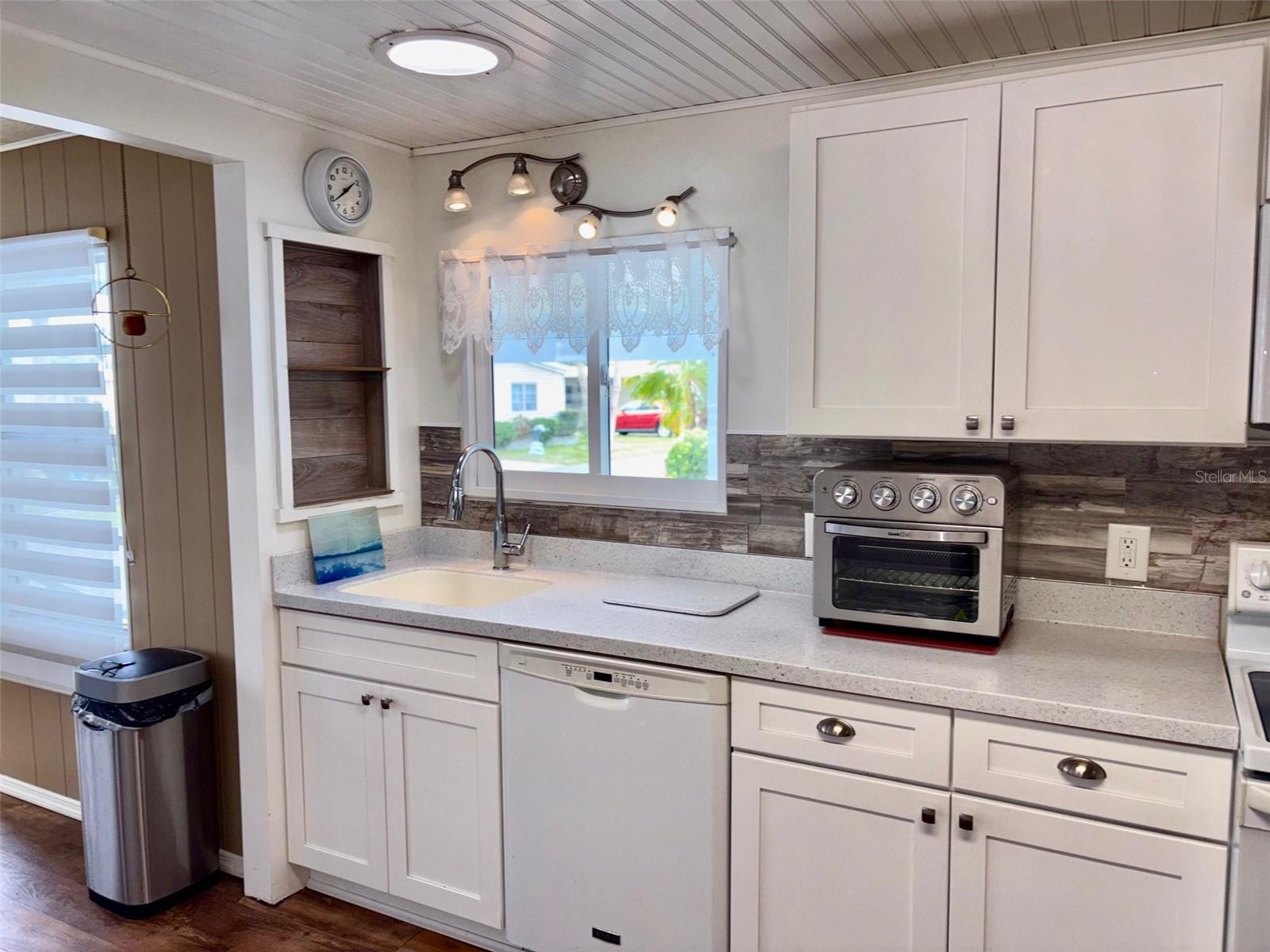 VENICE ISLE - Residential