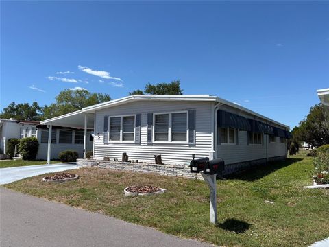 Photo of 413 Cervina Drive N, Venice, FL 34285 (MLS # N6143753)