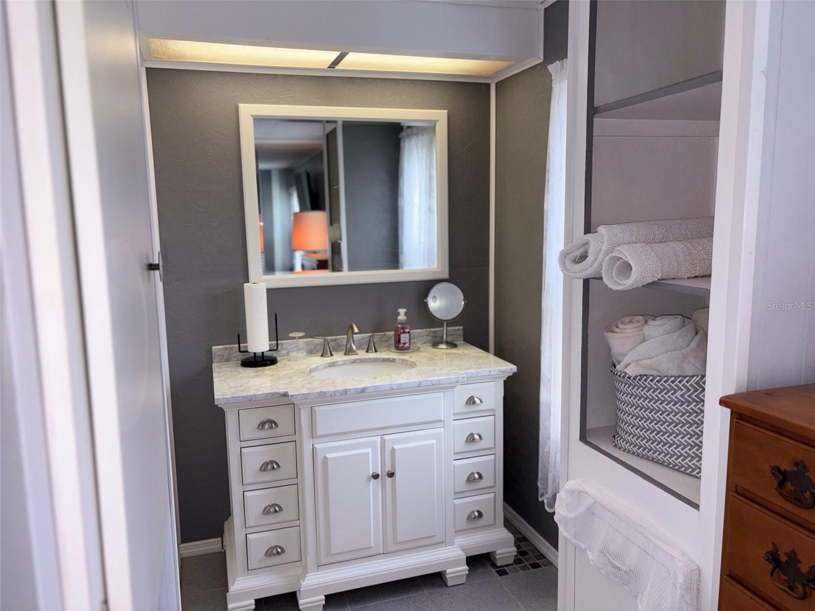 VENICE ISLE - Residential