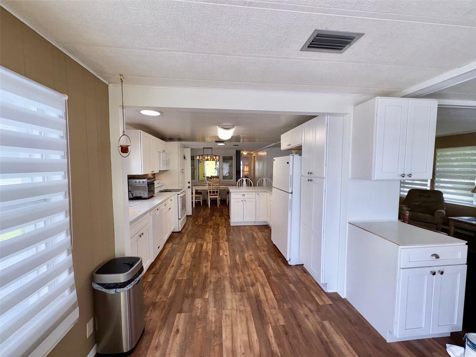 VENICE ISLE - Residential