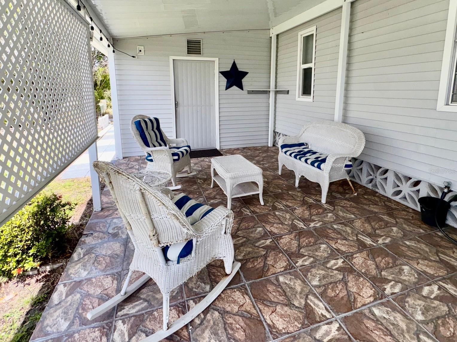 VENICE ISLE - Residential