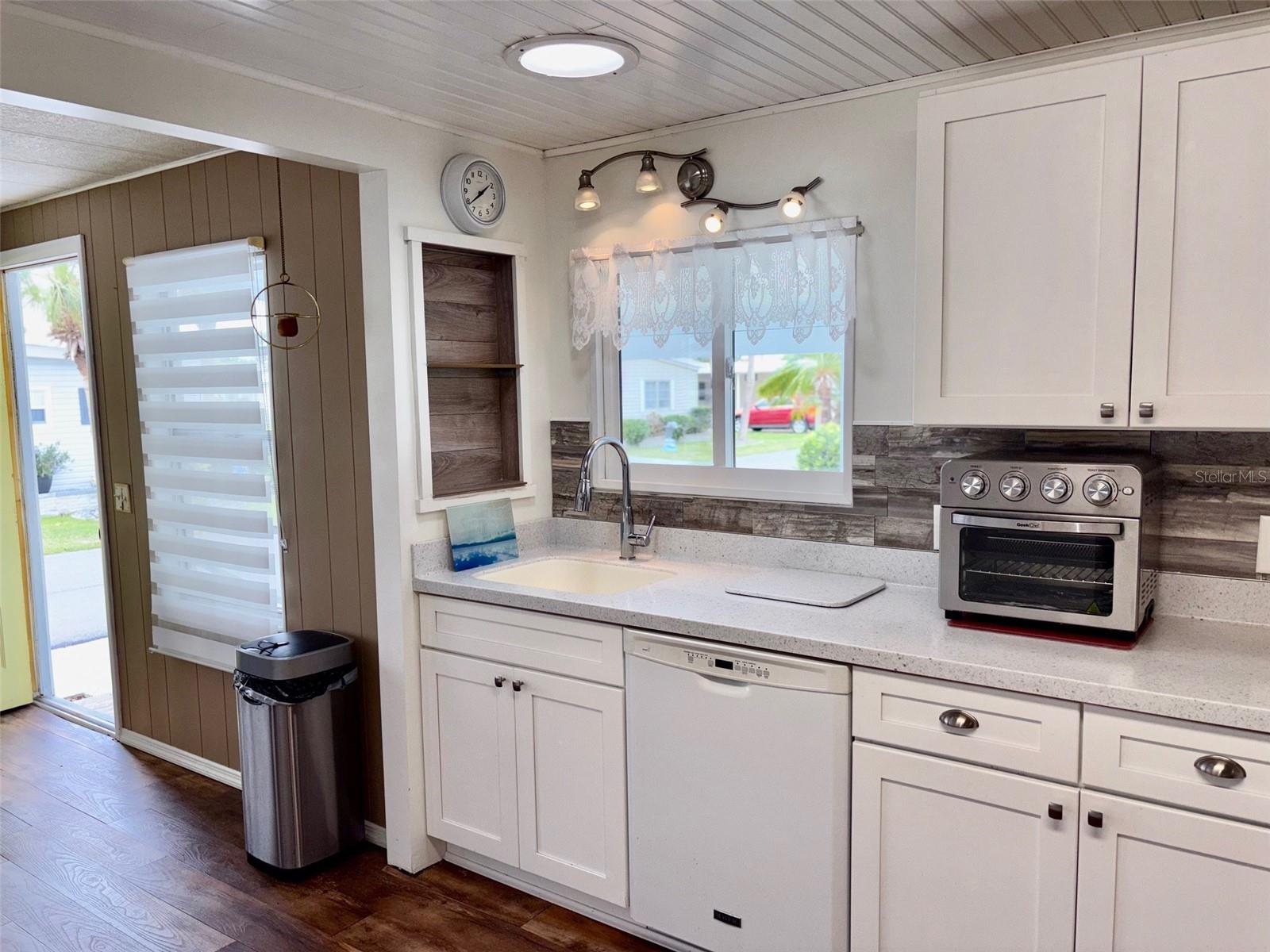 VENICE ISLE - Residential