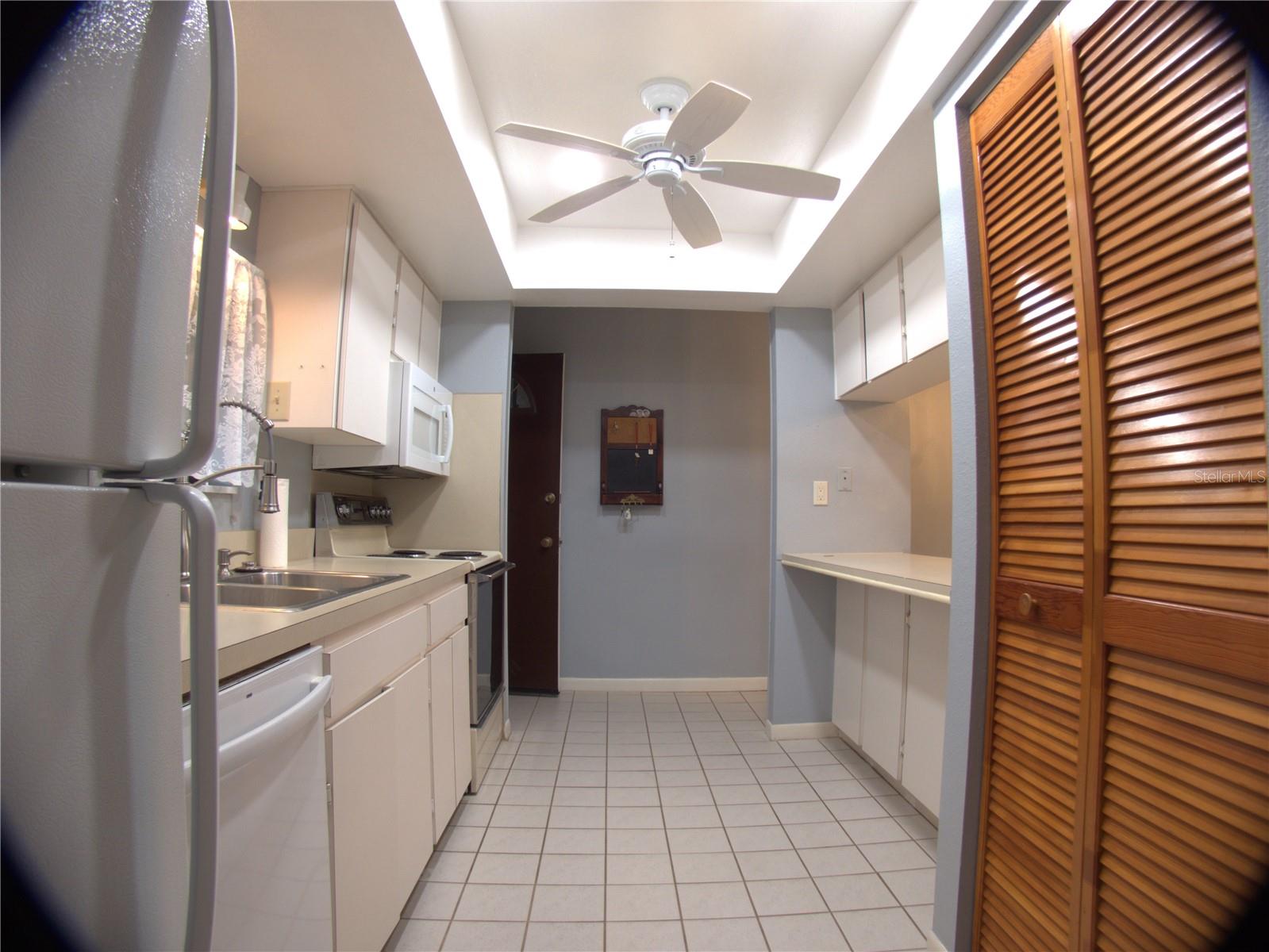 MEADOWOOD CONDO VILLAGE - Residential