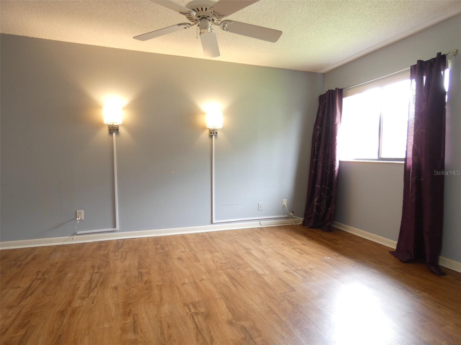 MEADOWOOD CONDO VILLAGE - Residential