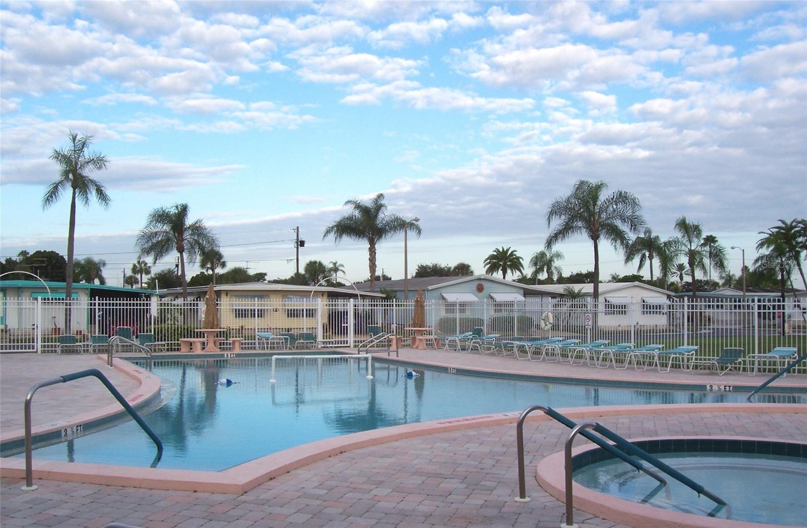 SUNSET PALMS UNREC - Residential