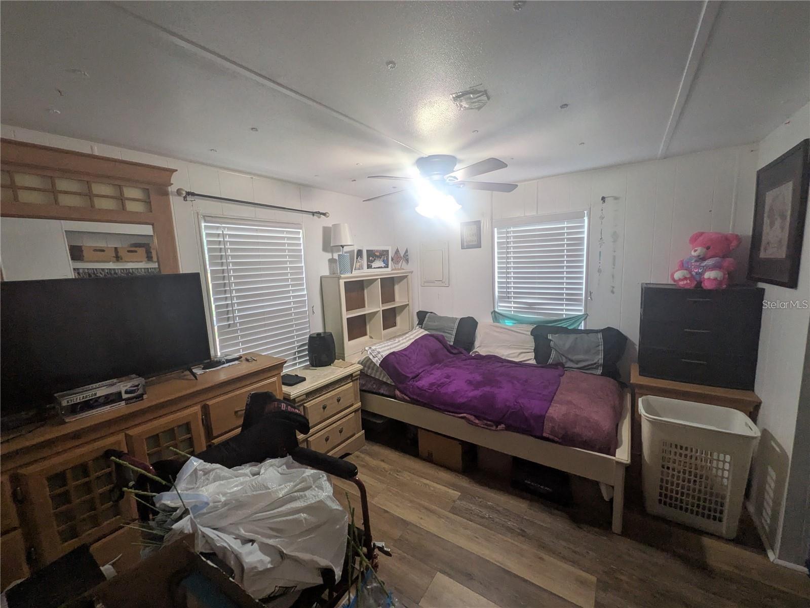 PARKWOOD ACRES - Residential