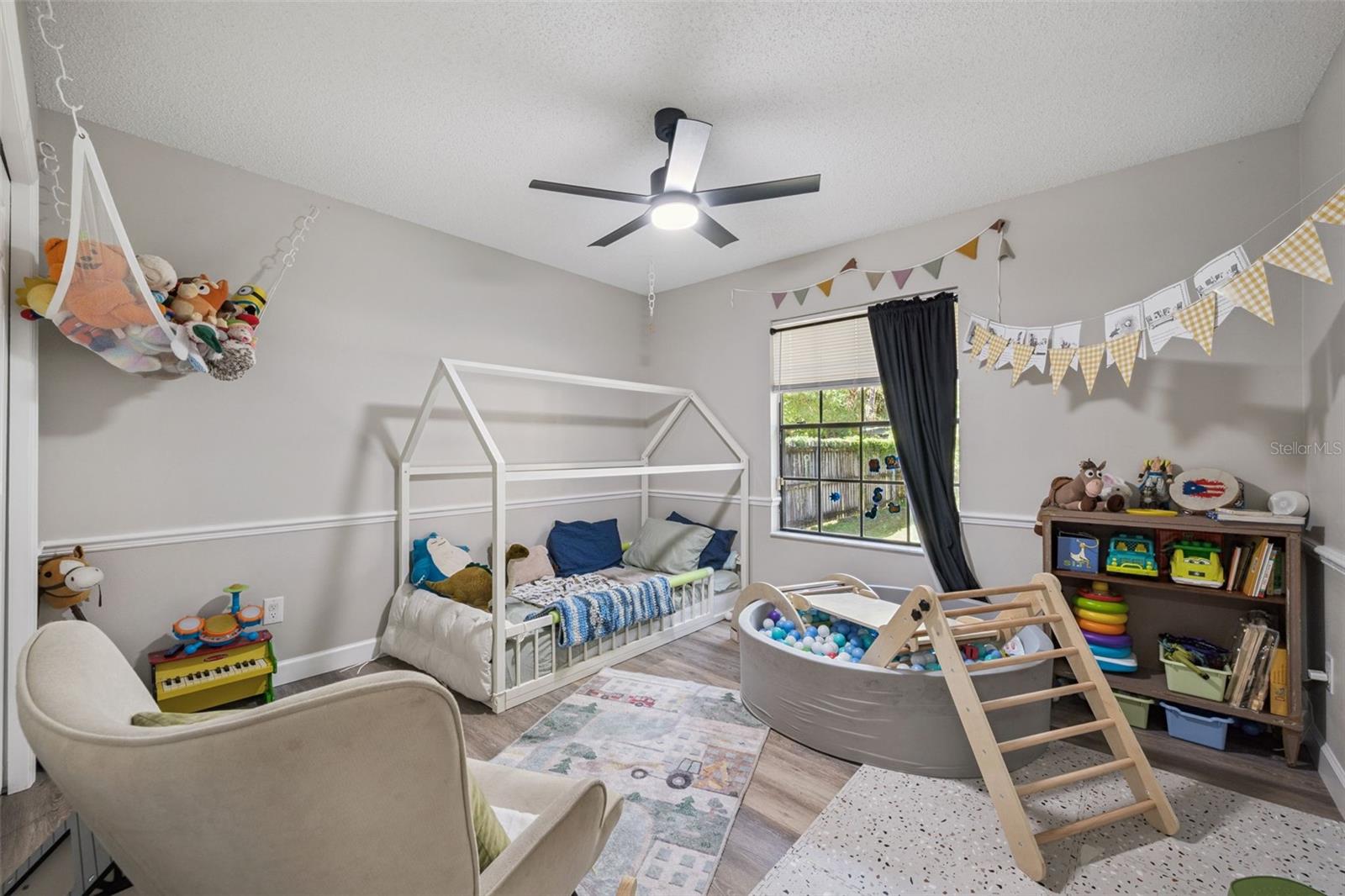 LAKE MENDELIN ESTATES - Residential