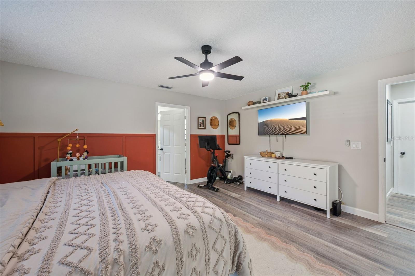 LAKE MENDELIN ESTATES - Residential