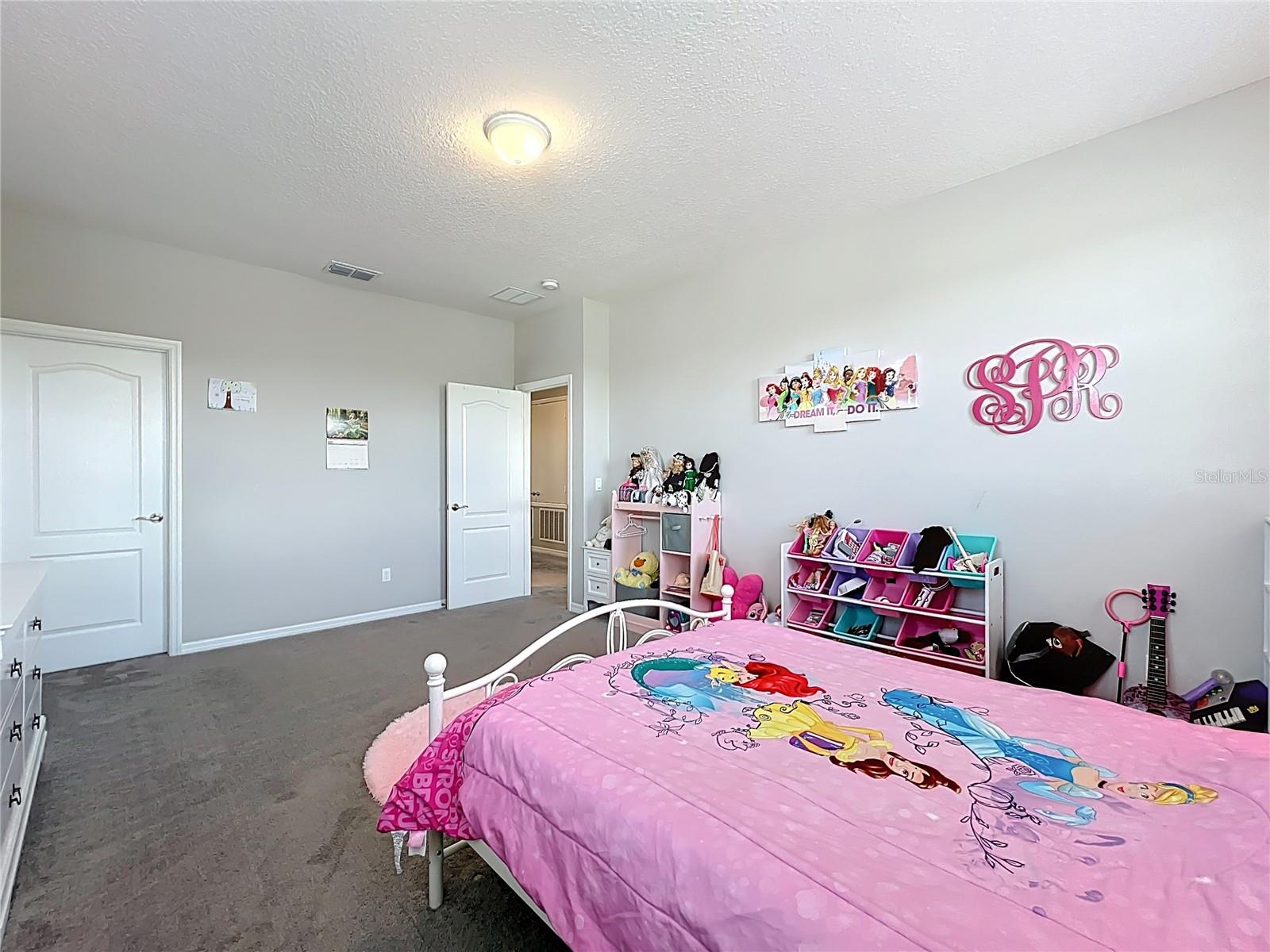 HIDEAWAY COVE AT OVIEDO PH 3 - Residential