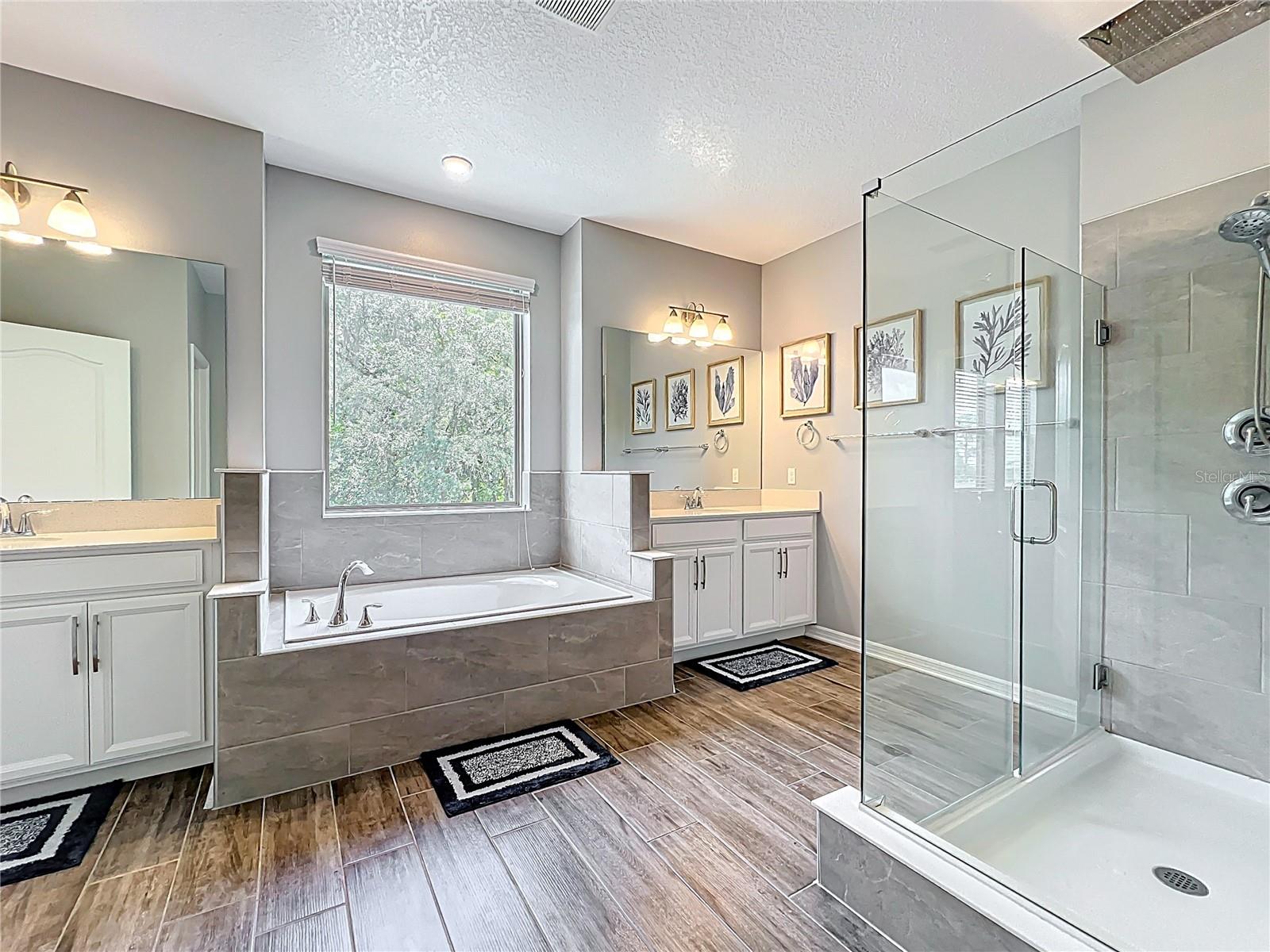 HIDEAWAY COVE AT OVIEDO PH 3 - Residential